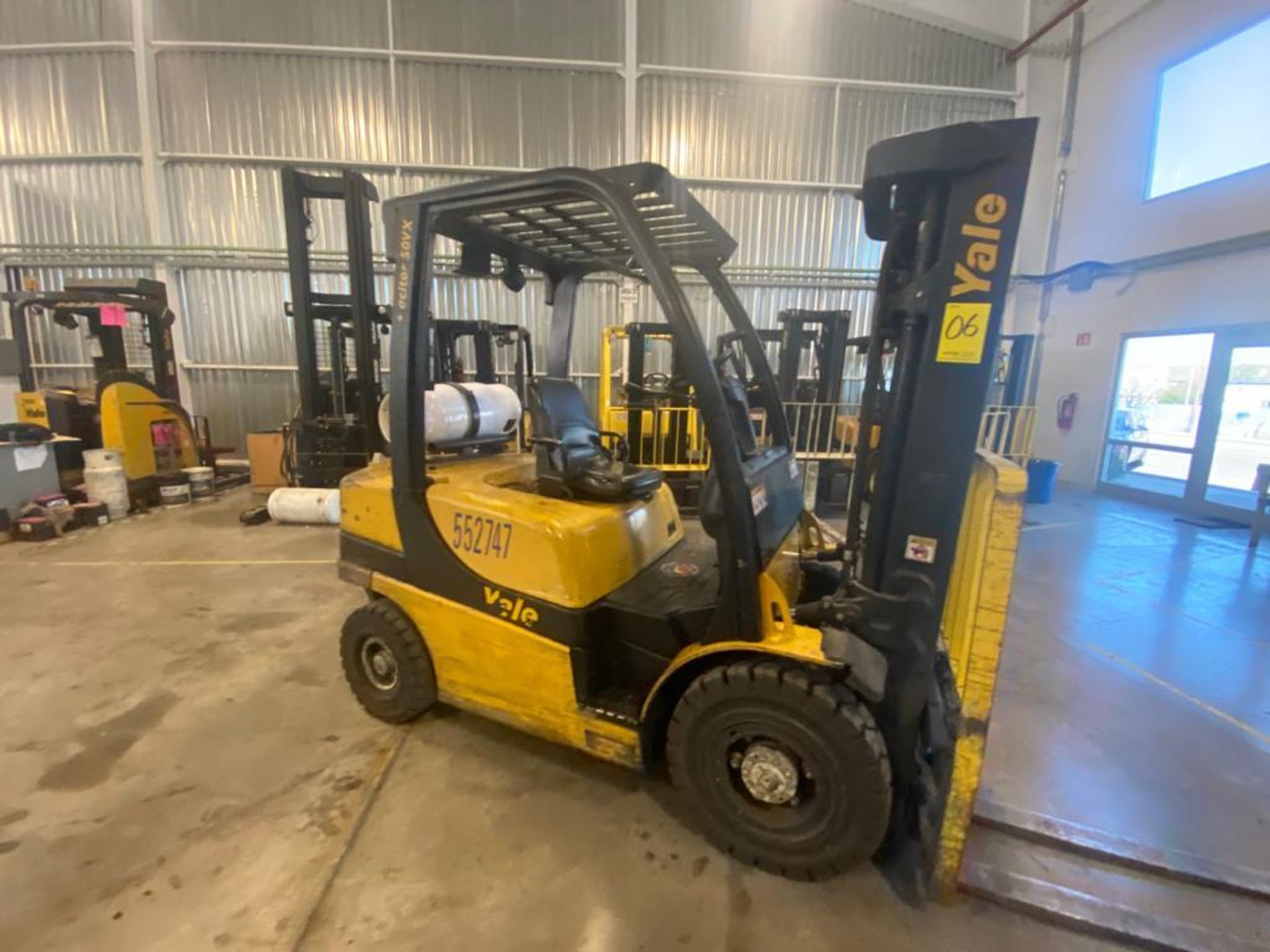 2014 YALE FORKLIFT, MODEL GP050VX, S/N B875V14445M - Image 10 of 33