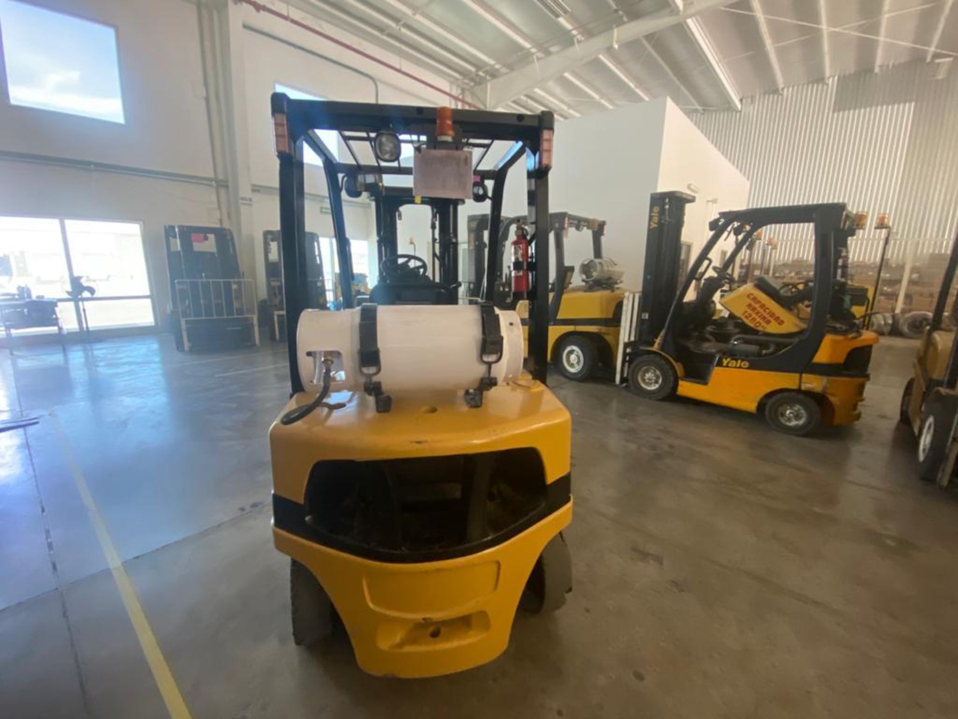 2014 YALE FORKLIFT, MODEL GLP050VXNVAE084, S/N B875V14837M - Image 5 of 17