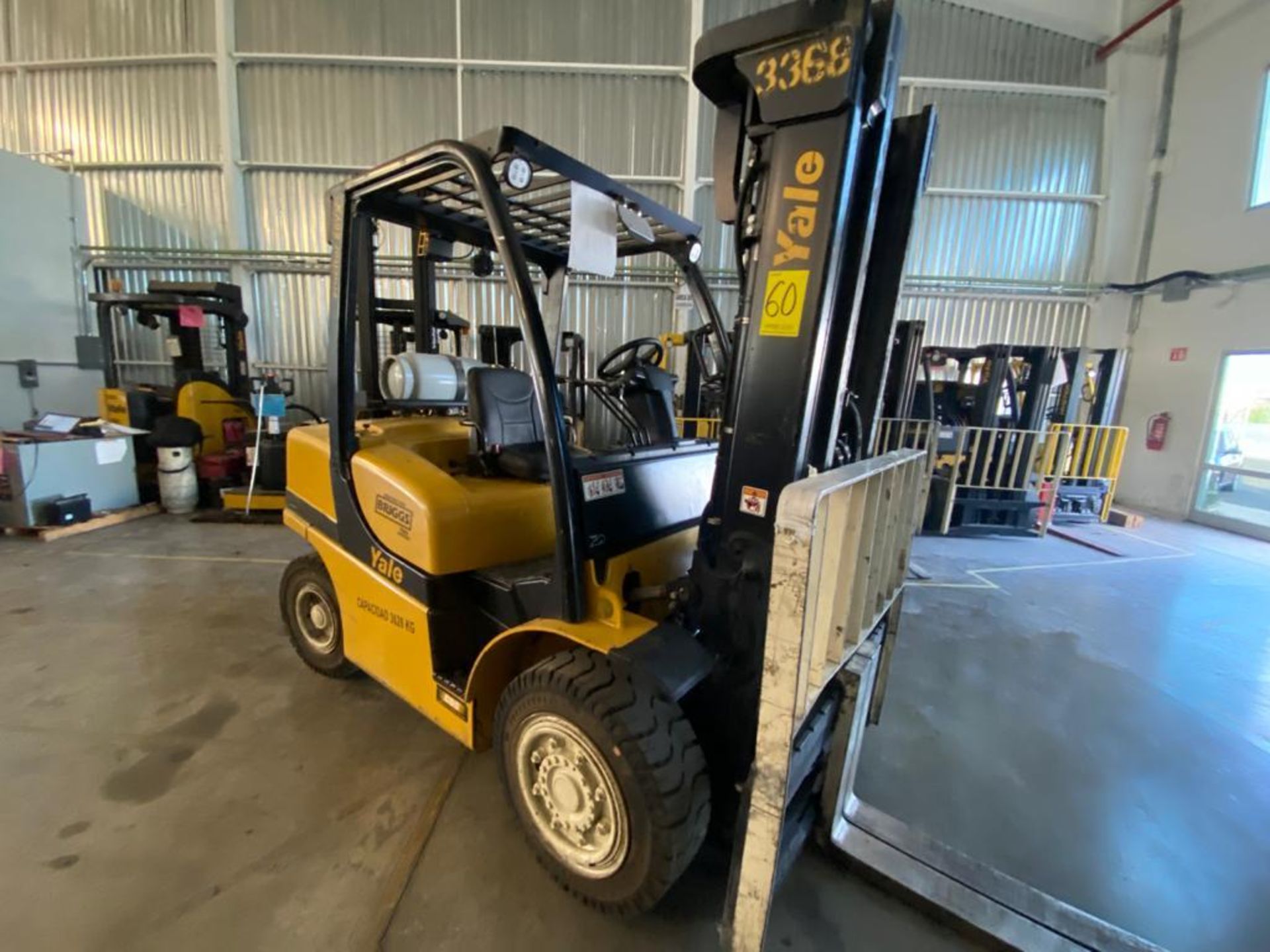 2015 YALE FORKLIFT, MODEL GP080VX, S/N J813V03368N - Image 8 of 21