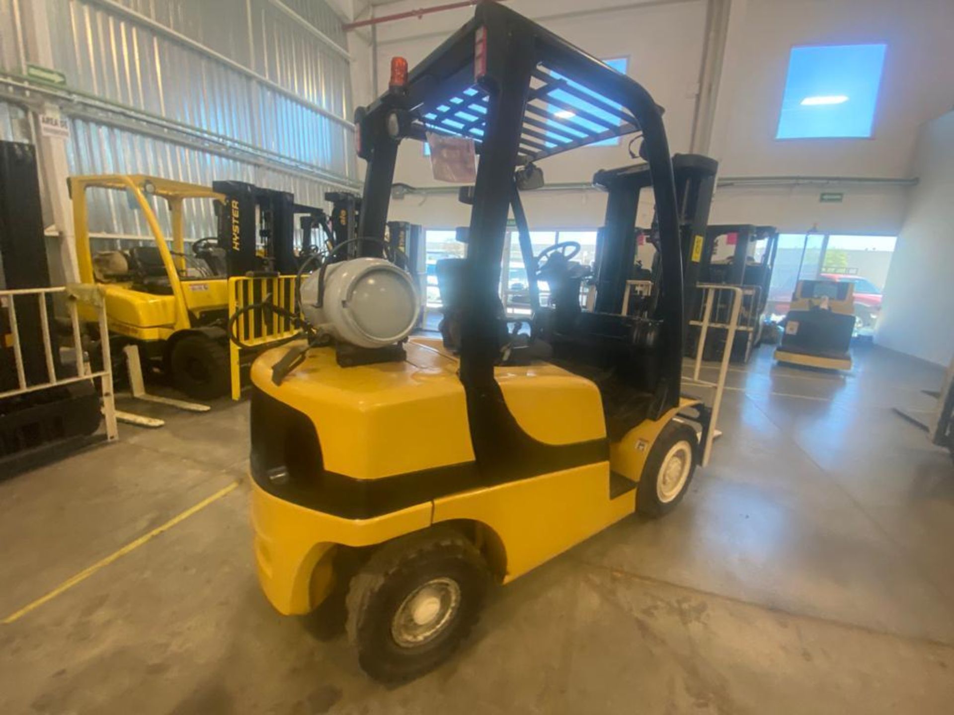 2012 YALE FORKLIFT, MODEL GLP040VXNVRE084, S/N B875V11513K - Image 6 of 30