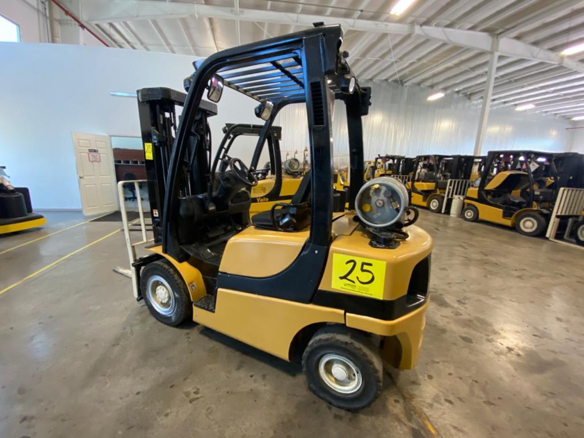 2014 YALE FORKLIFT, MODEL GLP050VXNVAE084, S/N C875V03247M - Image 5 of 25