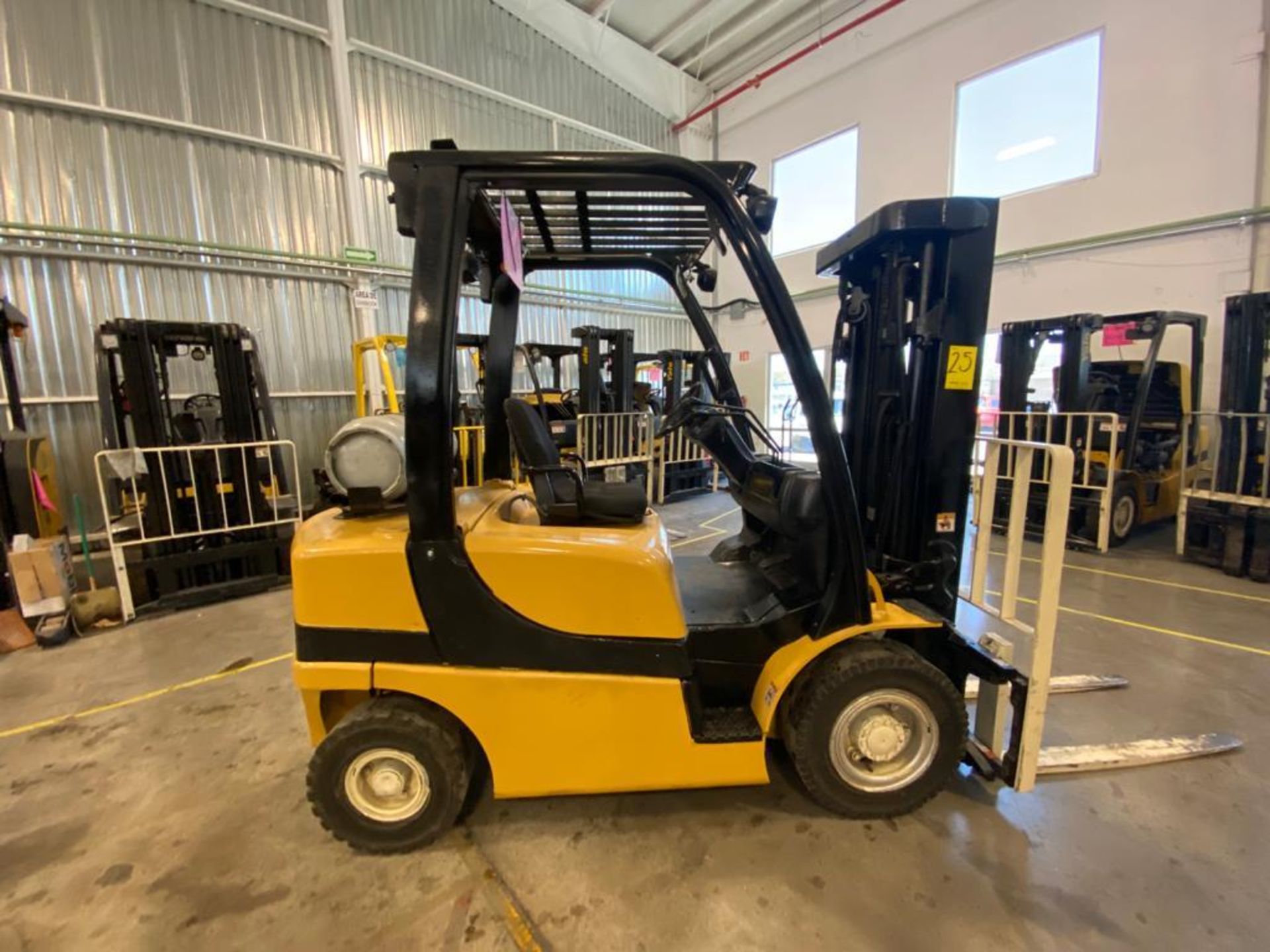 2014 YALE FORKLIFT, MODEL GLP050VXNVAE084, S/N C875V03247M - Image 10 of 25