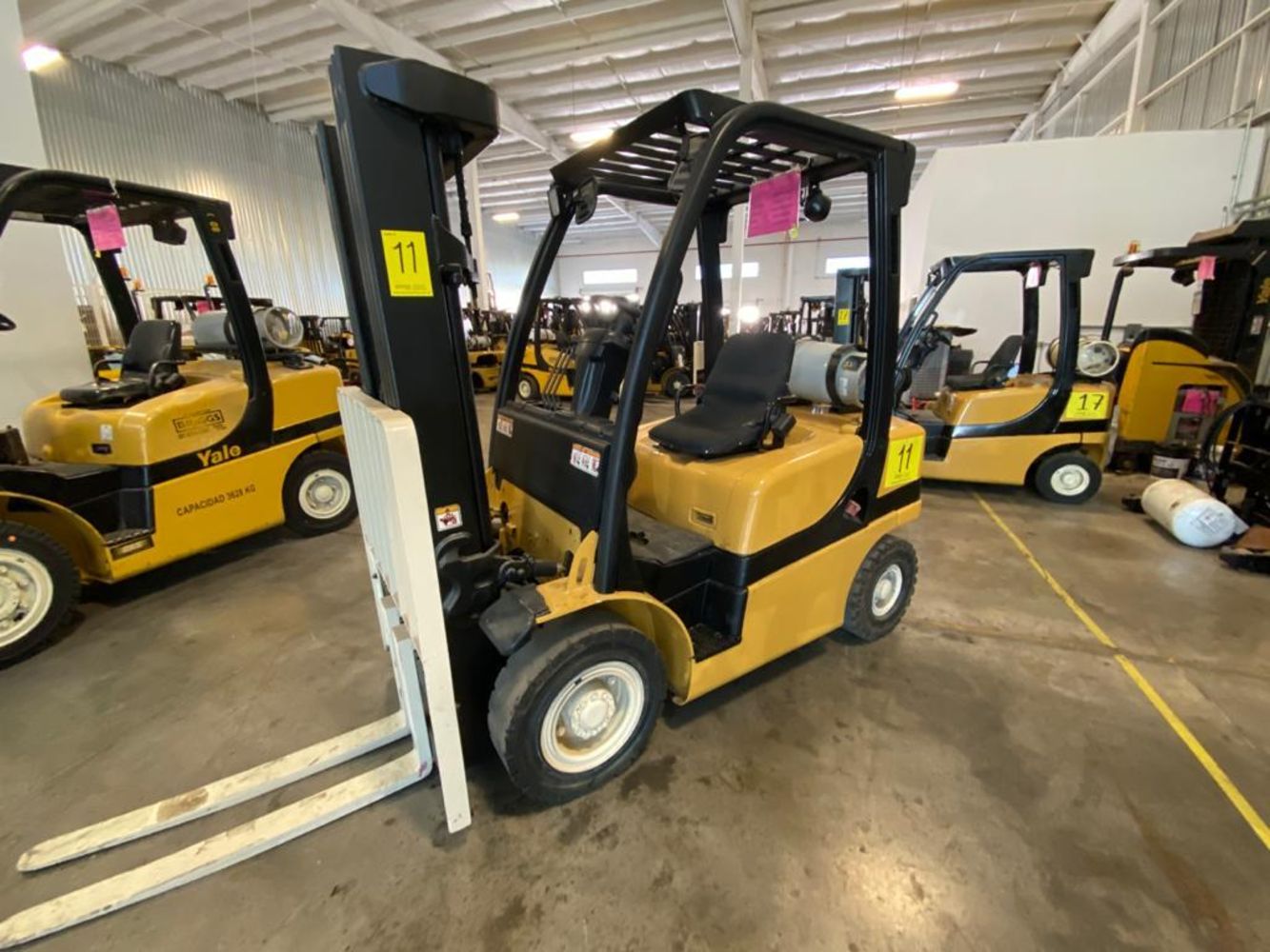 More than 70 YALE and HYSTER Forklifts  - Excellent condition!!!