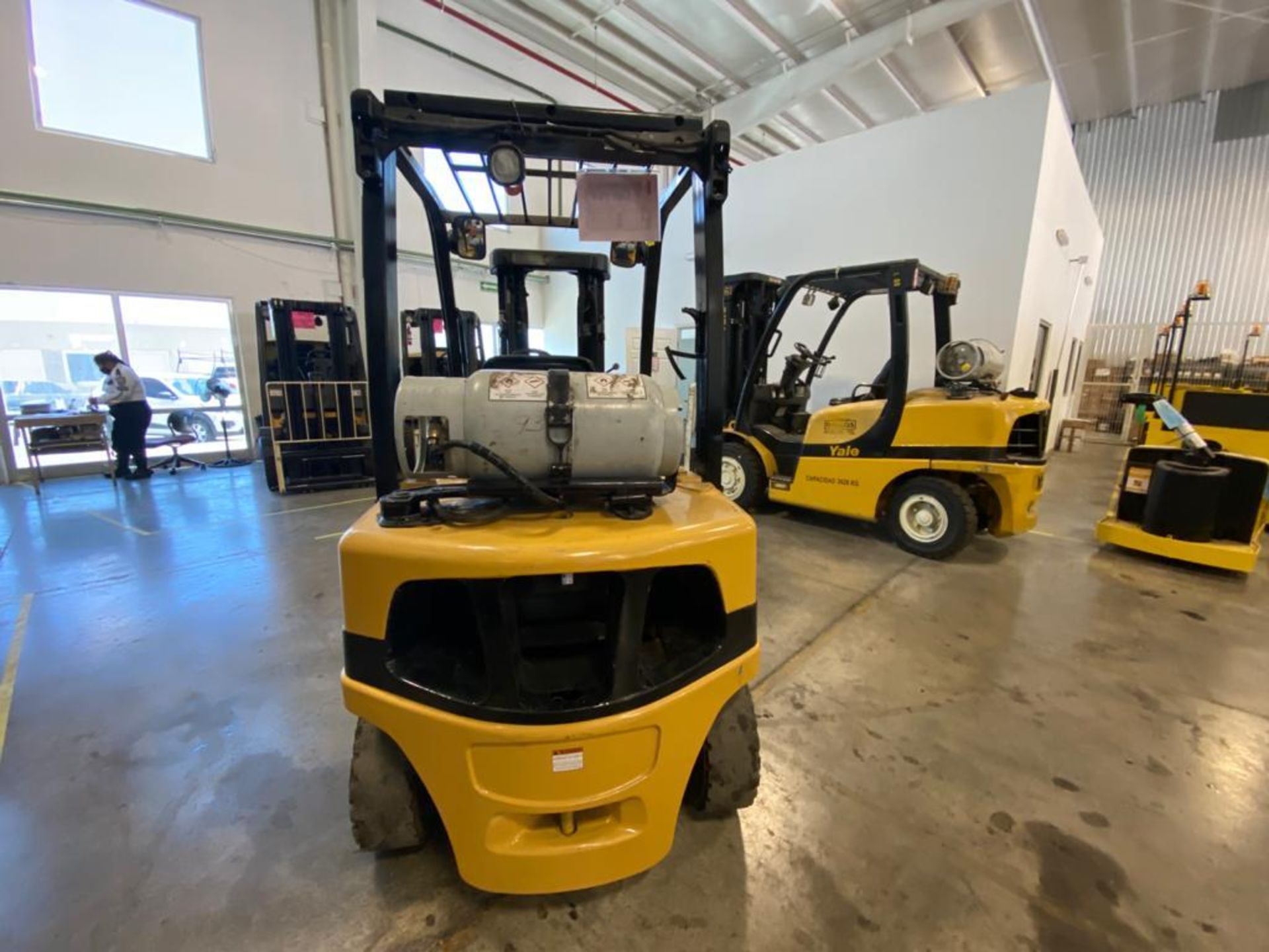 2014 YALE FORKLIFT, MODEL GLP050VXNVAE084, S/N C875V03247M - Image 7 of 25