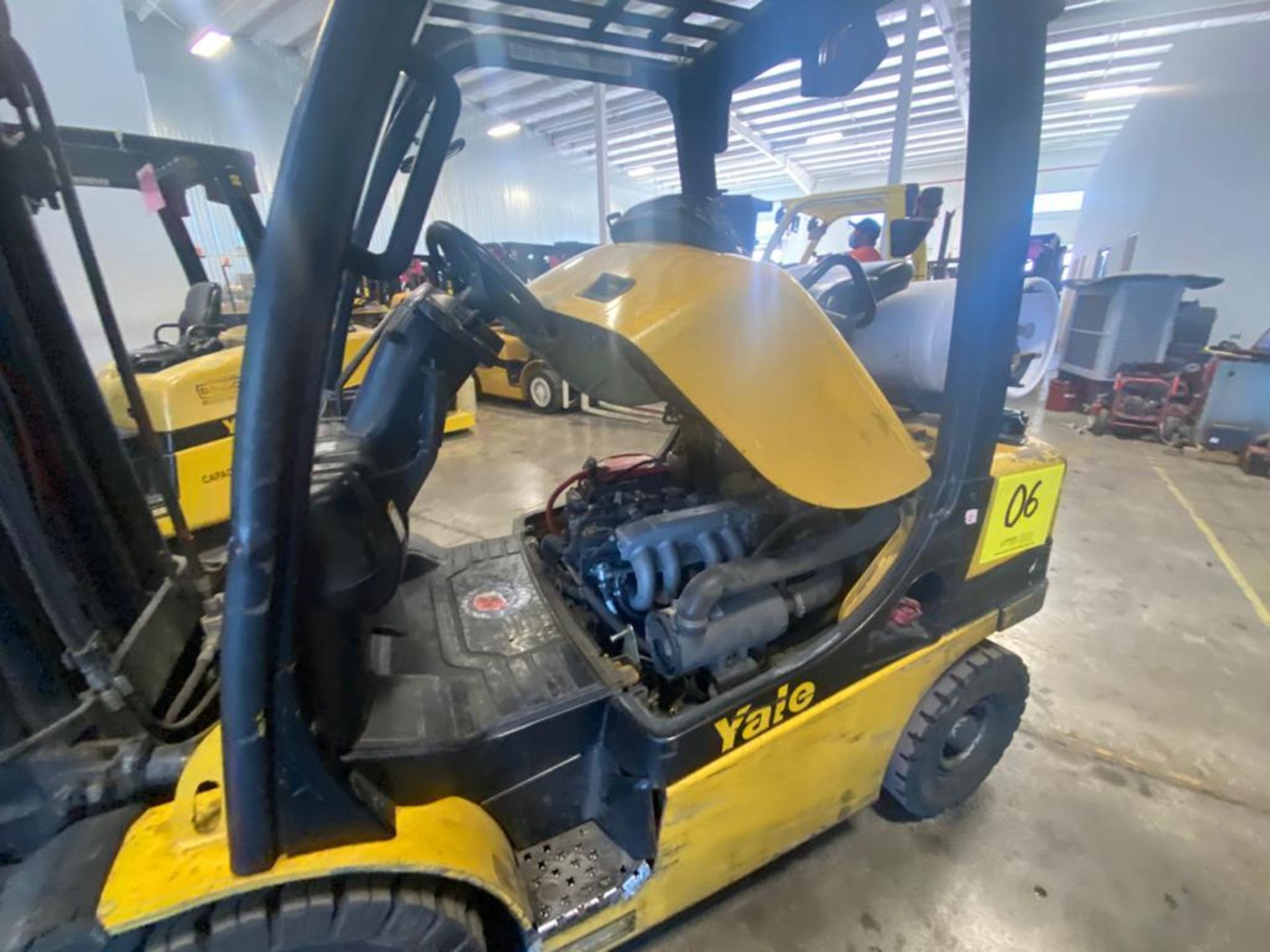 2014 YALE FORKLIFT, MODEL GP050VX, S/N B875V14445M - Image 23 of 33