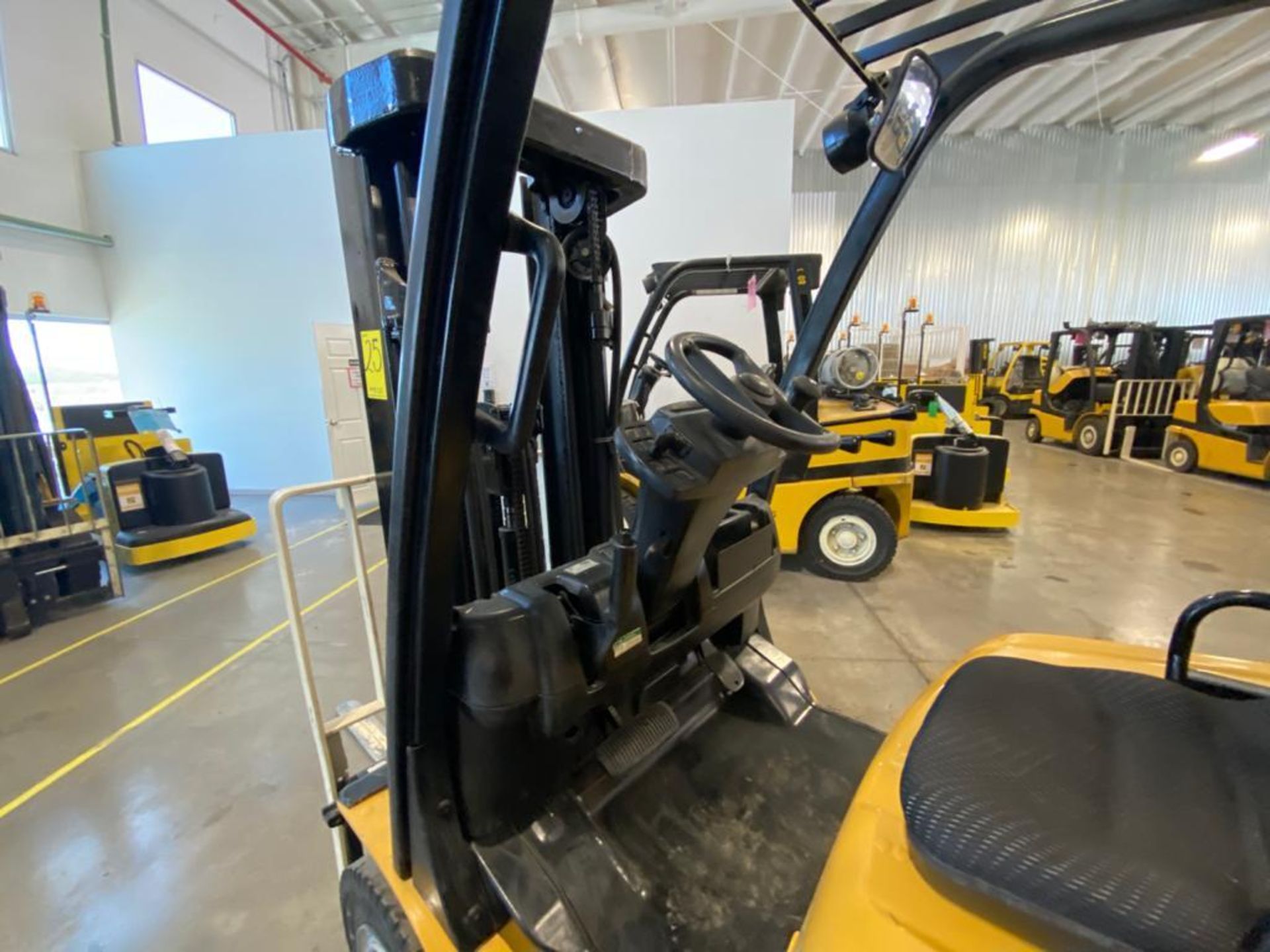 2014 YALE FORKLIFT, MODEL GLP050VXNVAE084, S/N C875V03247M - Image 24 of 25