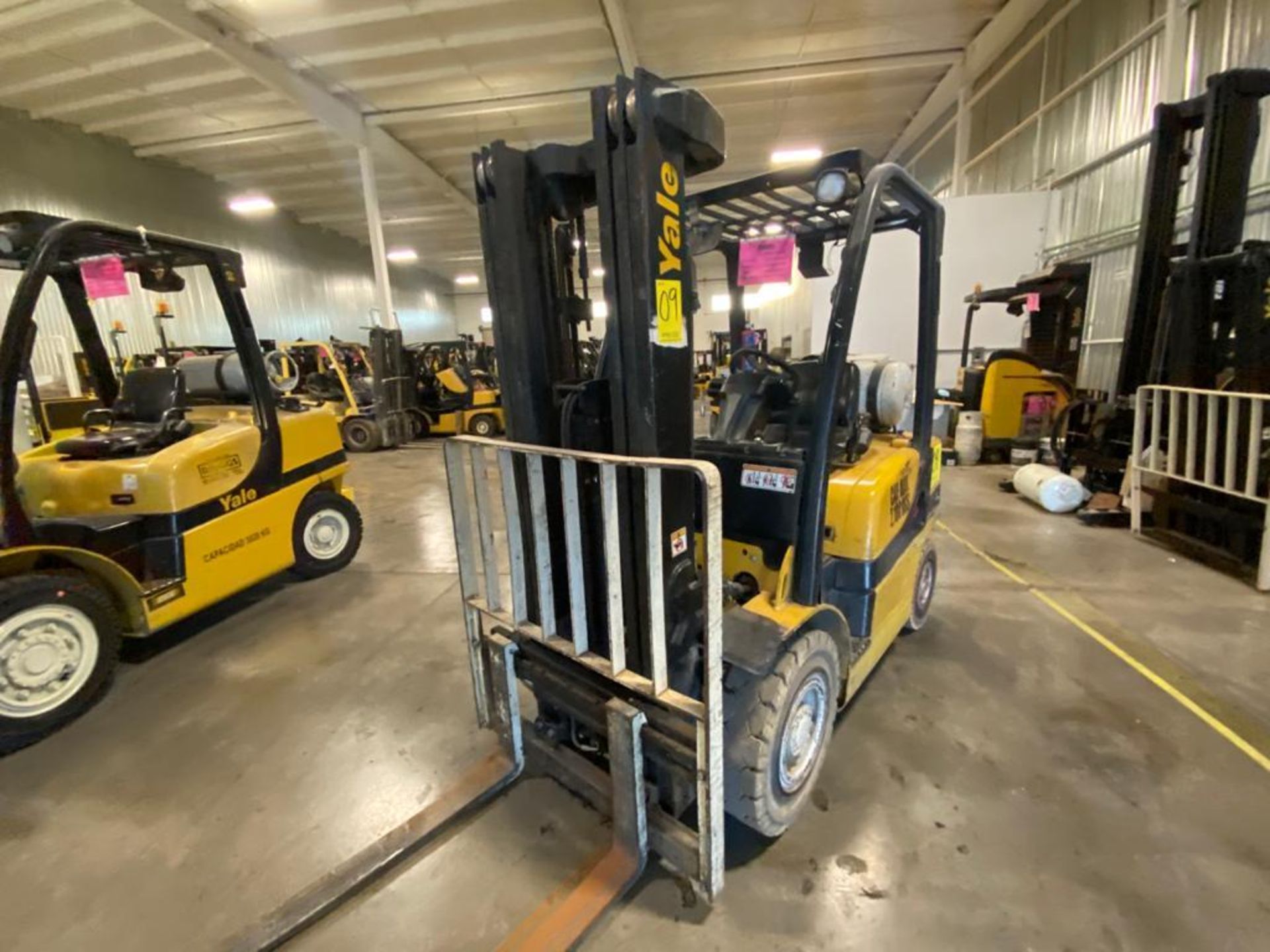 2014 YALE FORKLIFT, MODEL GP050VX, S/N B875V14817M - Image 10 of 24