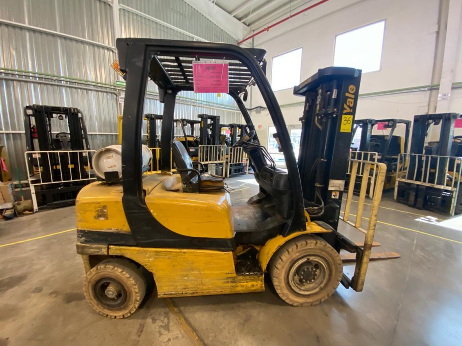 2013 YALE FORKLIFT, MODEL GP050VX, S/N B875V12084L - Image 6 of 21