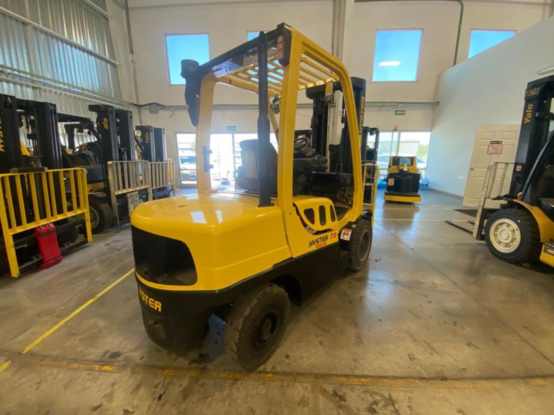 2014 HYSTER FORKLIFT, MODEL H70FT, S/N N177V03117M - Image 6 of 26