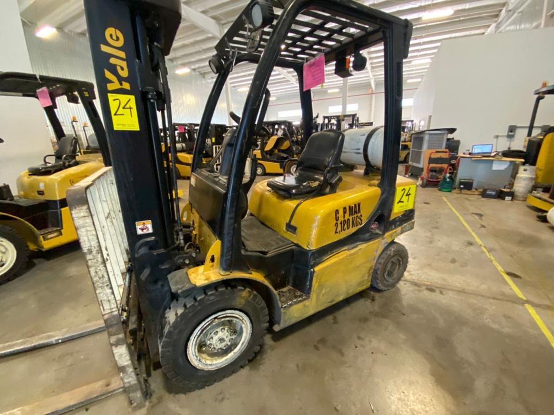 2014 YALE FORKLIFT, MODEL GP050VX, S/N B875V14615M - Image 10 of 22