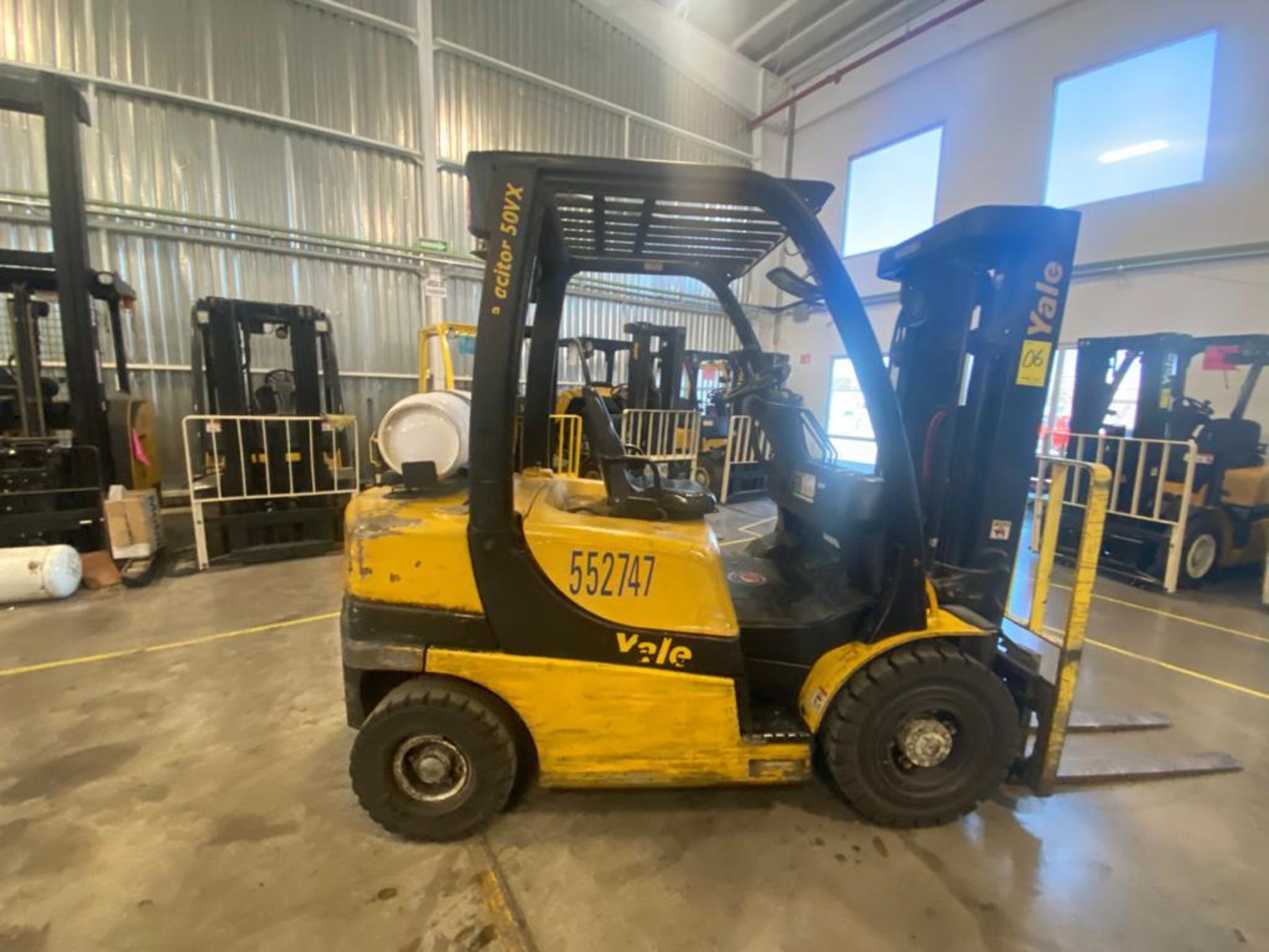 2014 YALE FORKLIFT, MODEL GP050VX, S/N B875V14445M - Image 9 of 33