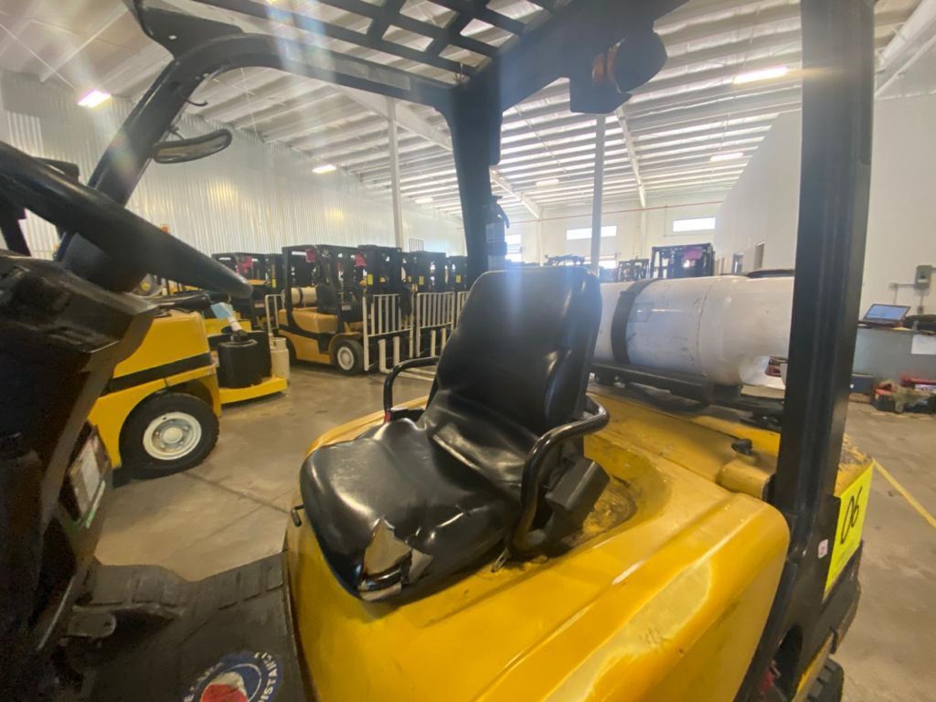 2014 YALE FORKLIFT, MODEL GP050VX, S/N B875V14445M - Image 16 of 33