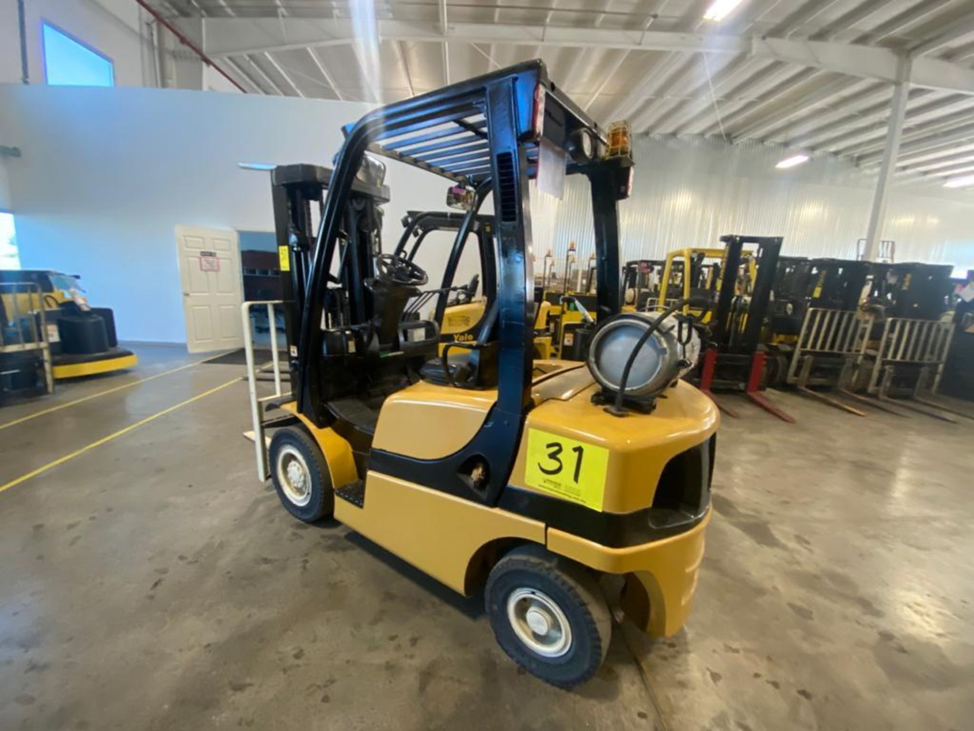 2014 YALE FORKLIFT, MODEL GP050VXNVAE084, S/N C875V02891M - Image 4 of 27