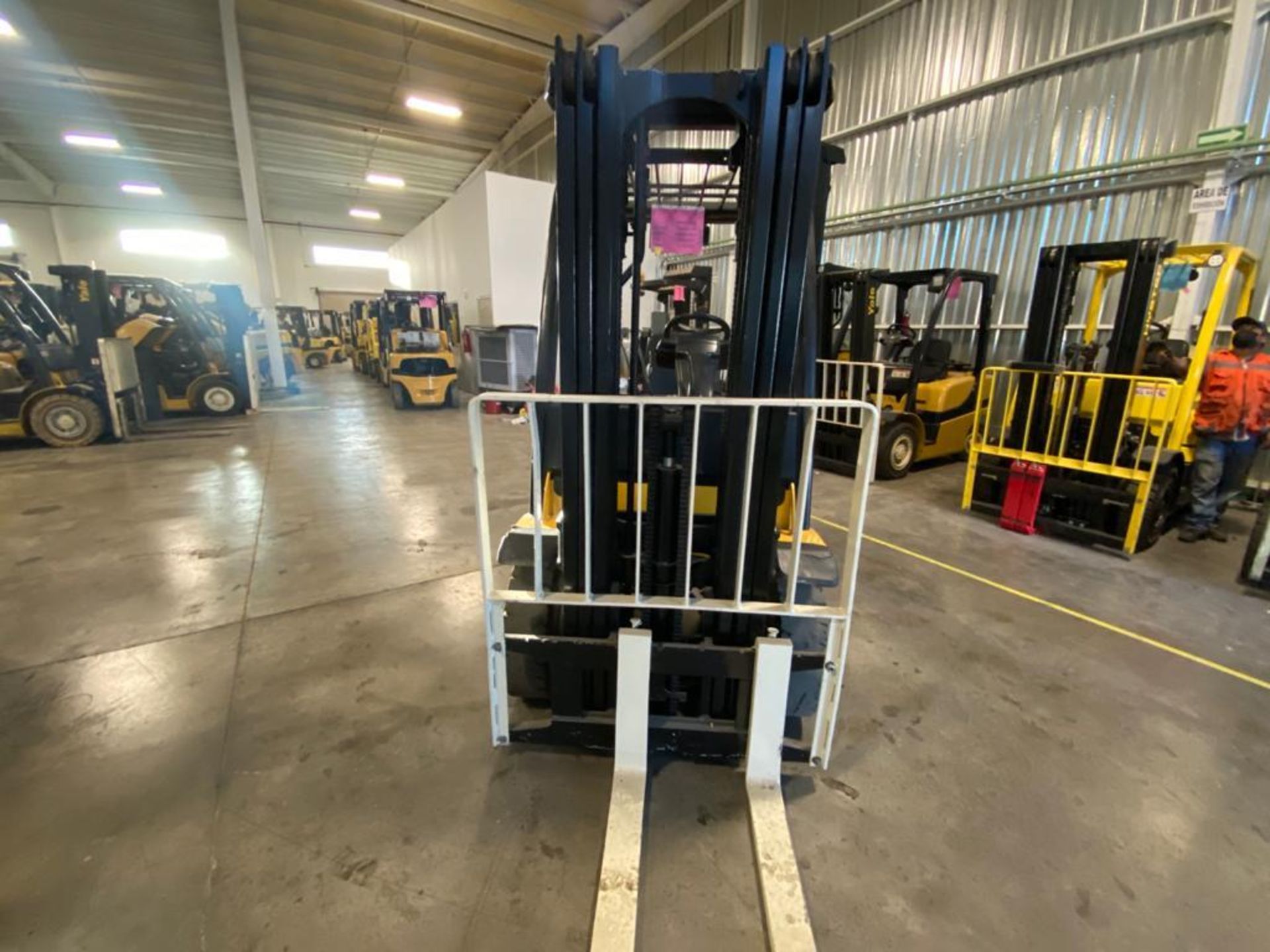 2013 YALE FORKLIFT, MODEL GLP050VXNVRE084, S/N B875V11913L - Image 11 of 23