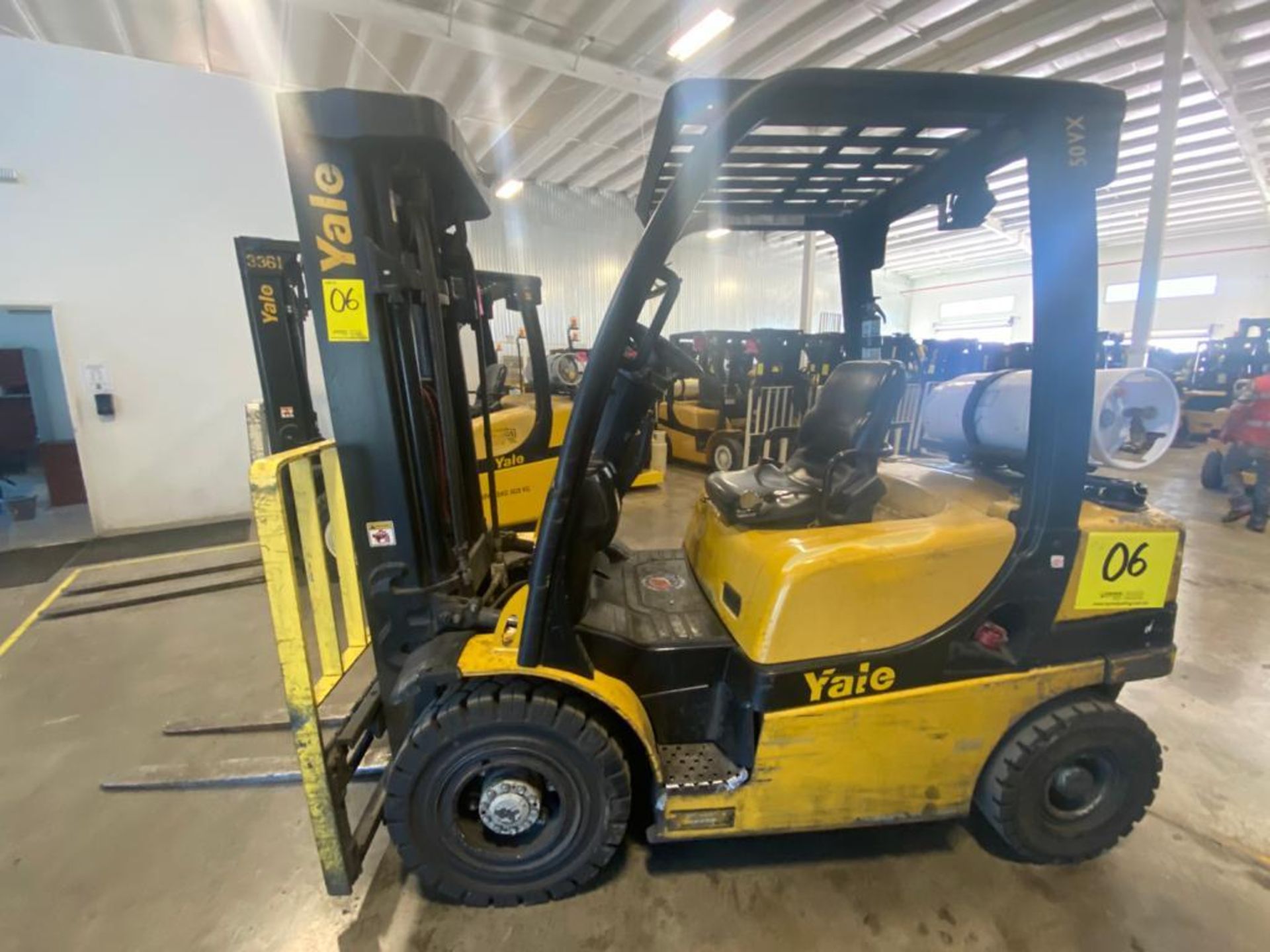 2014 YALE FORKLIFT, MODEL GP050VX, S/N B875V14445M - Image 3 of 33