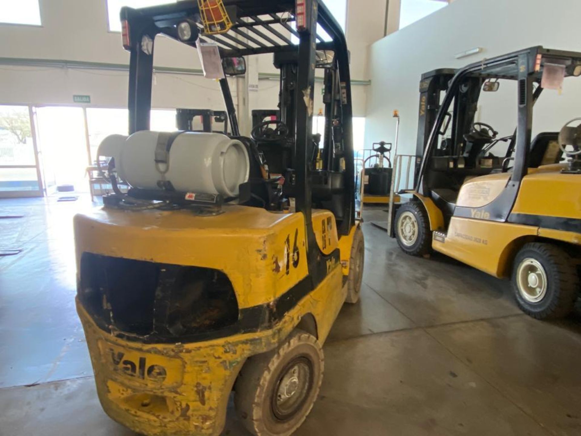 2016 YALE FORKLIFT, MODEL GP060VX, S/N D875V05152P - Image 6 of 21