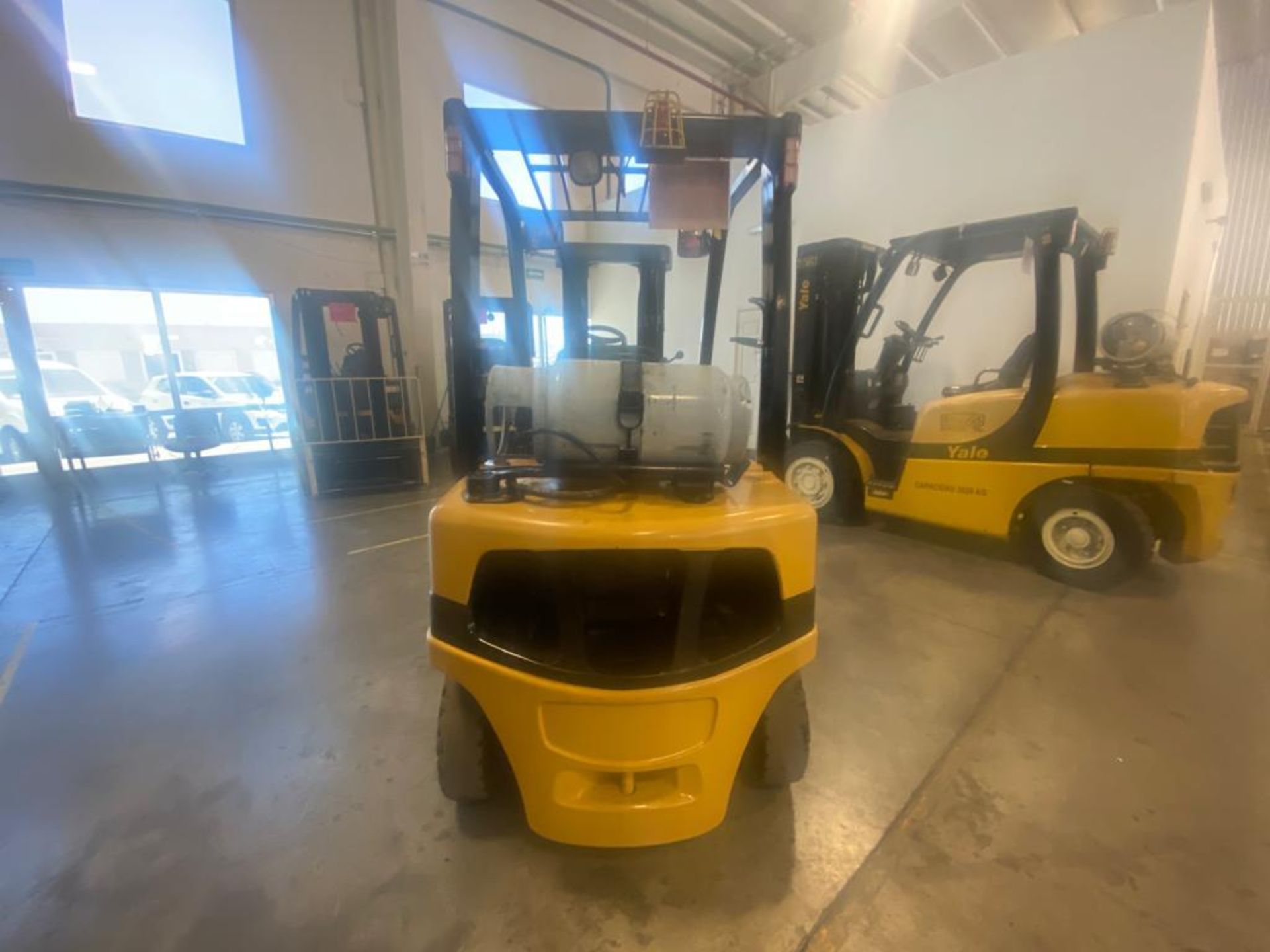 2014 YALE FORKLIFT, MODEL GLP050VXNVAE084, S/N C875V03244M - Image 4 of 30