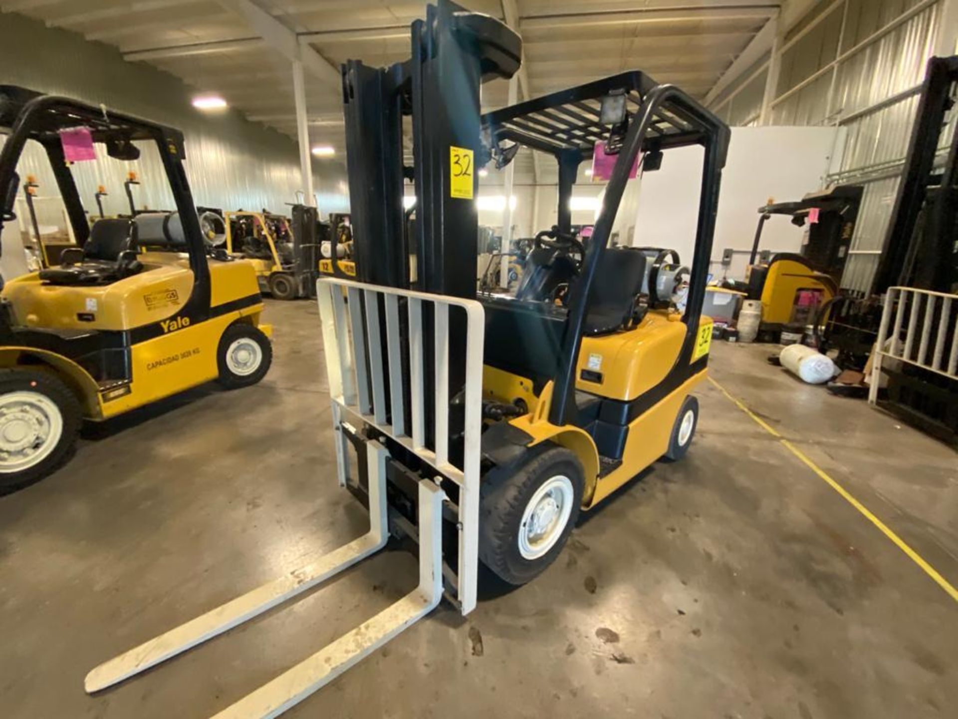 2013 YALE FORKLIFT, MODEL GLP050VXNVRE084, S/N B875V11913L - Image 2 of 23