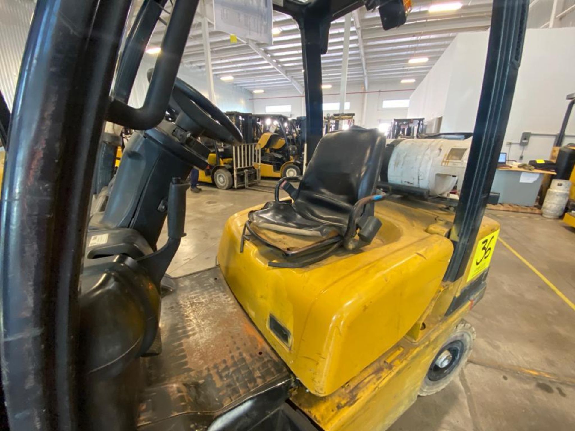 2013 YALE FORKLIFT, MODEL GP050VX, S/N B875V12084L - Image 18 of 21