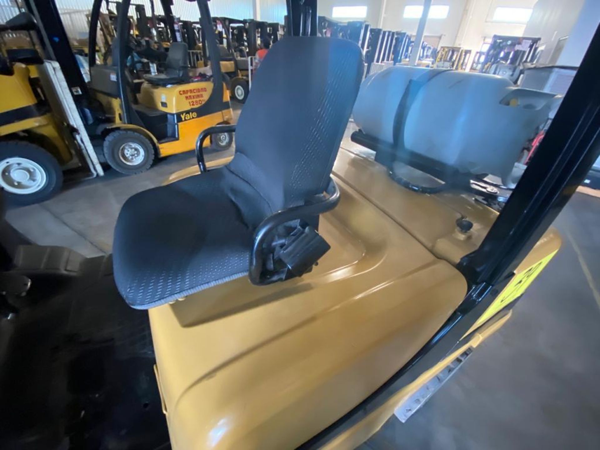 2014 YALE FORKLIFT, MODEL GLP050VXNVAE084, S/N C875V03245M - Image 11 of 27