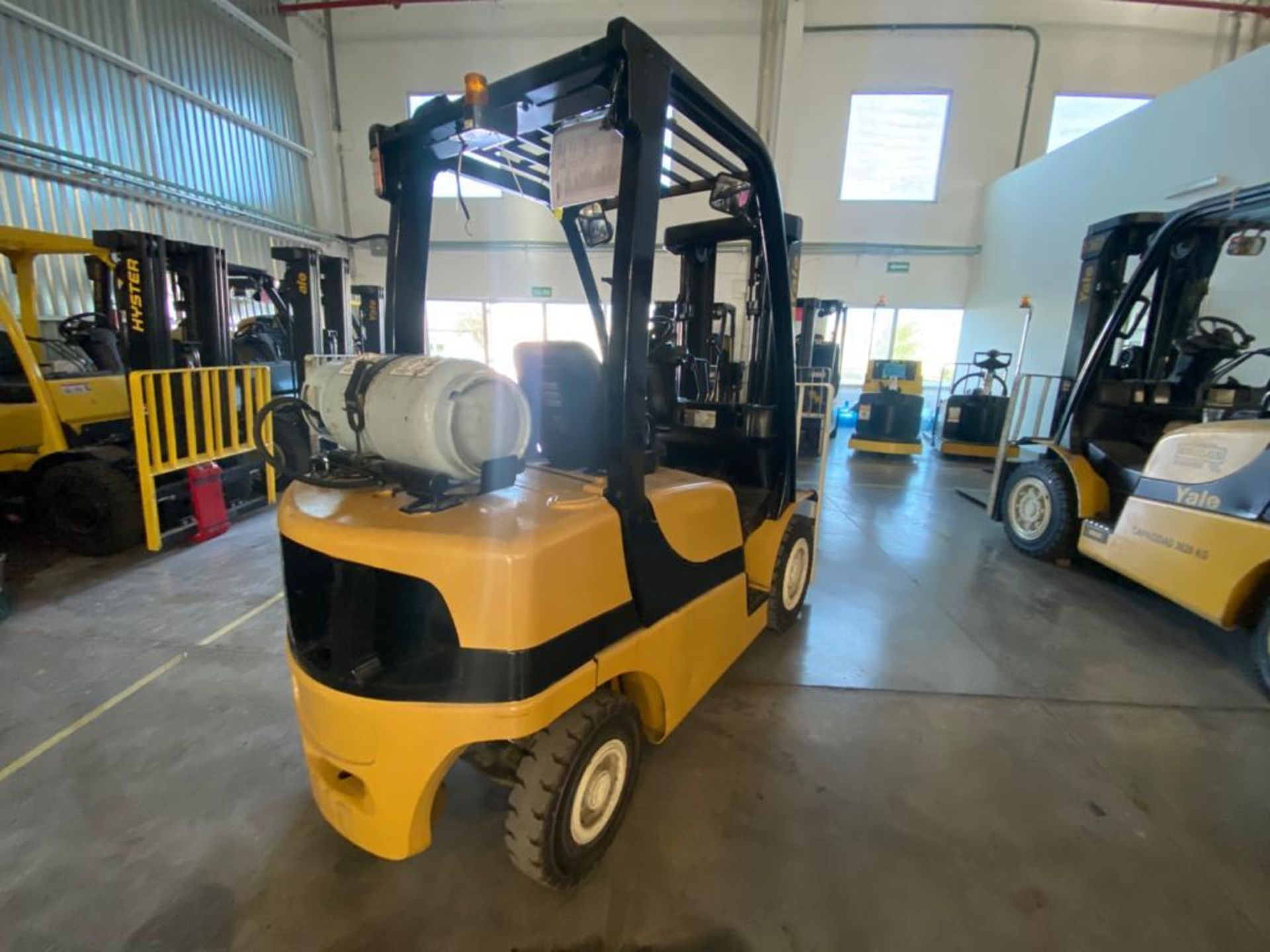 2014 YALE FORKLIFT, MODEL GLP050VXNVAE084, S/N C875V03245M - Image 6 of 27