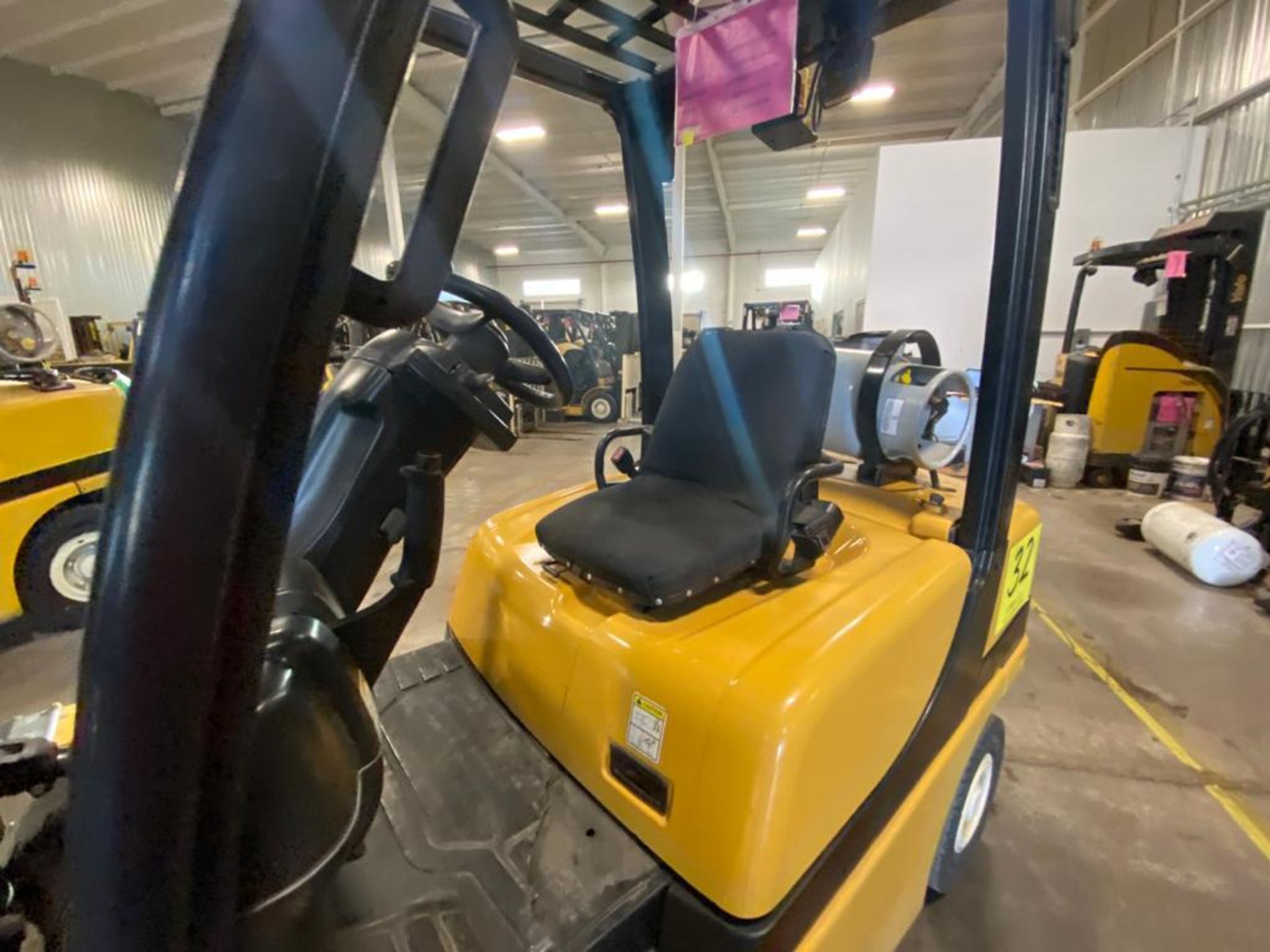 2013 YALE FORKLIFT, MODEL GLP050VXNVRE084, S/N B875V11913L - Image 13 of 23