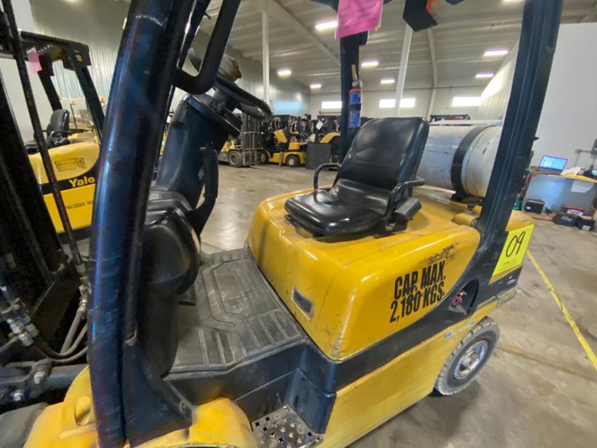 2014 YALE FORKLIFT, MODEL GP050VX, S/N B875V14817M - Image 19 of 24