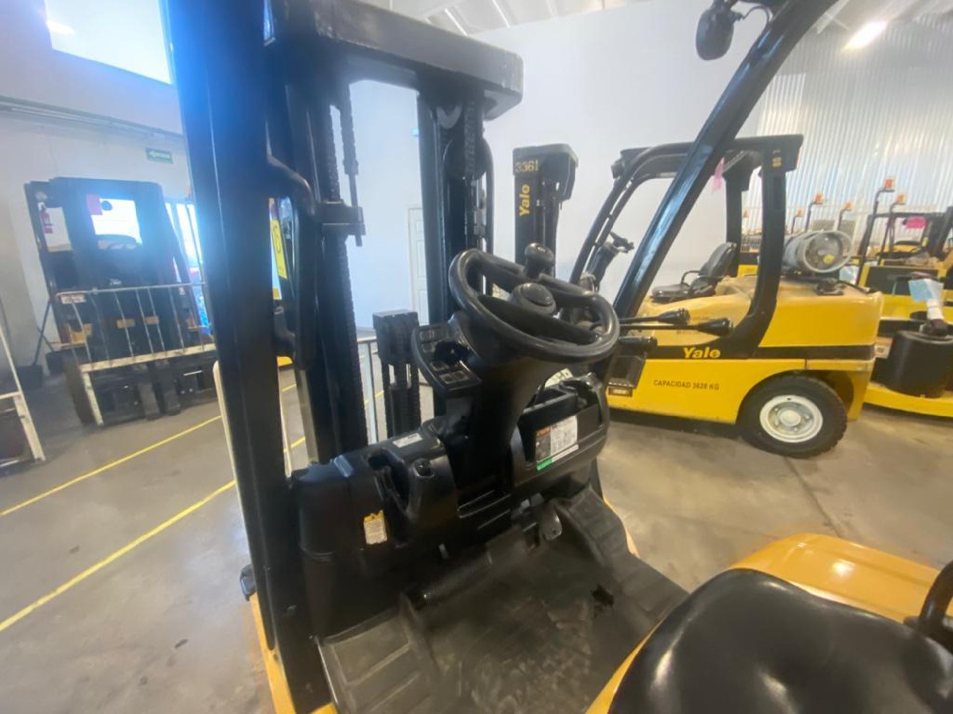 2014 YALE FORKLIFT, MODEL GP050VXNVAE084, S/N C875V02897M - Image 32 of 35