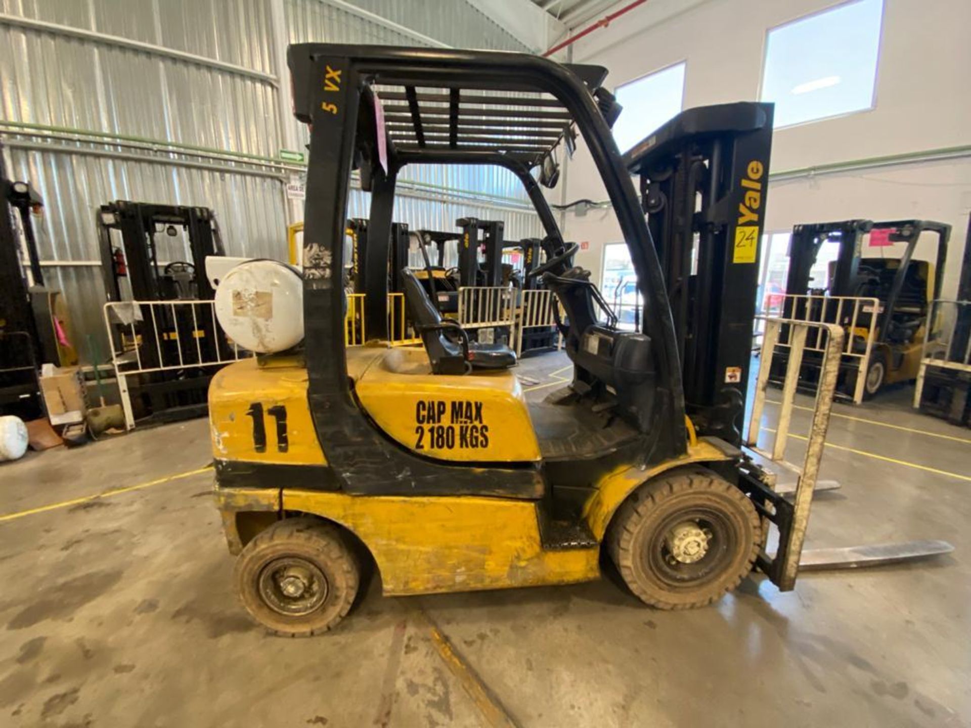 2014 YALE FORKLIFT, MODEL GP050VX, S/N B875V14615M - Image 7 of 22