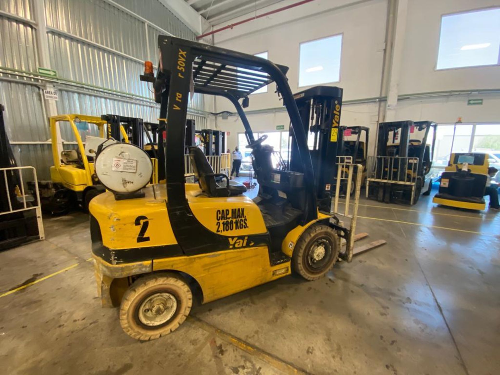 2014 YALE FORKLIFT, MODEL GP050VX, S/N B875V14865M - Image 7 of 26