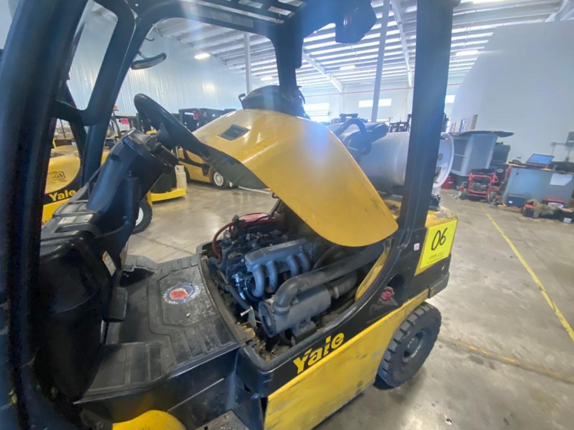 2014 YALE FORKLIFT, MODEL GP050VX, S/N B875V14445M - Image 19 of 33