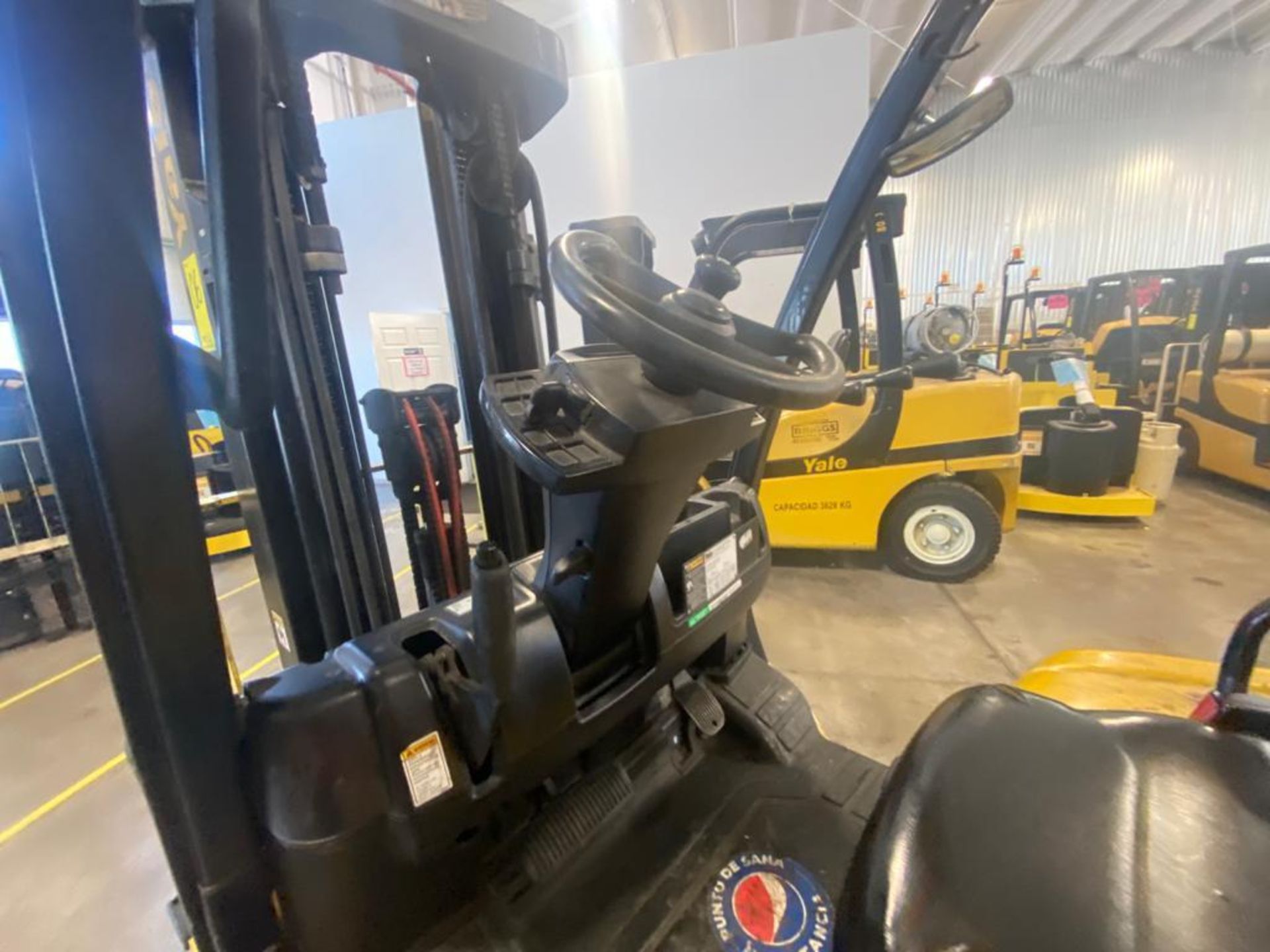 2014 YALE FORKLIFT, MODEL GP050VX, S/N B875V14445M - Image 26 of 33