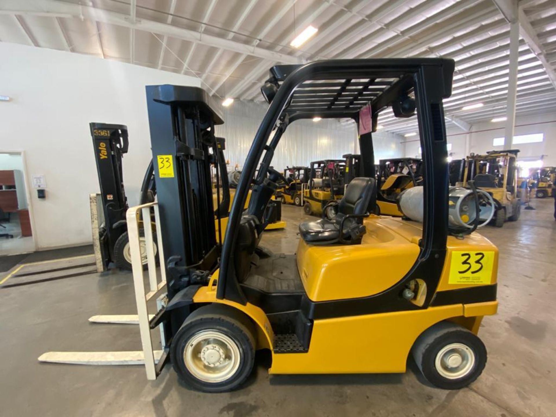 2014 YALE FORKLIFT, MODEL GP050VXNVAE084, S/N C875V02892M - Image 2 of 20