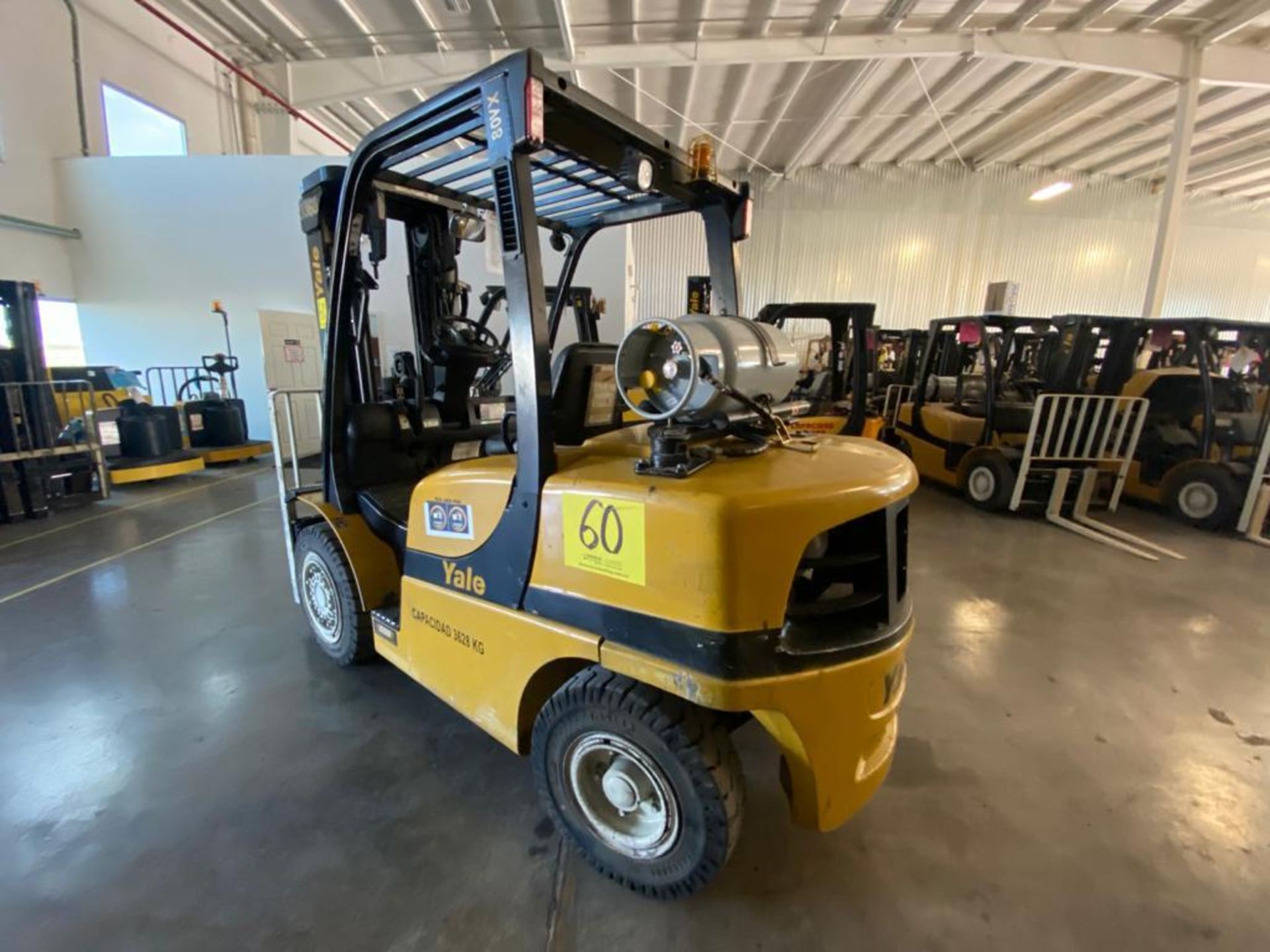 2015 YALE FORKLIFT, MODEL GP080VX, S/N J813V03368N - Image 9 of 21