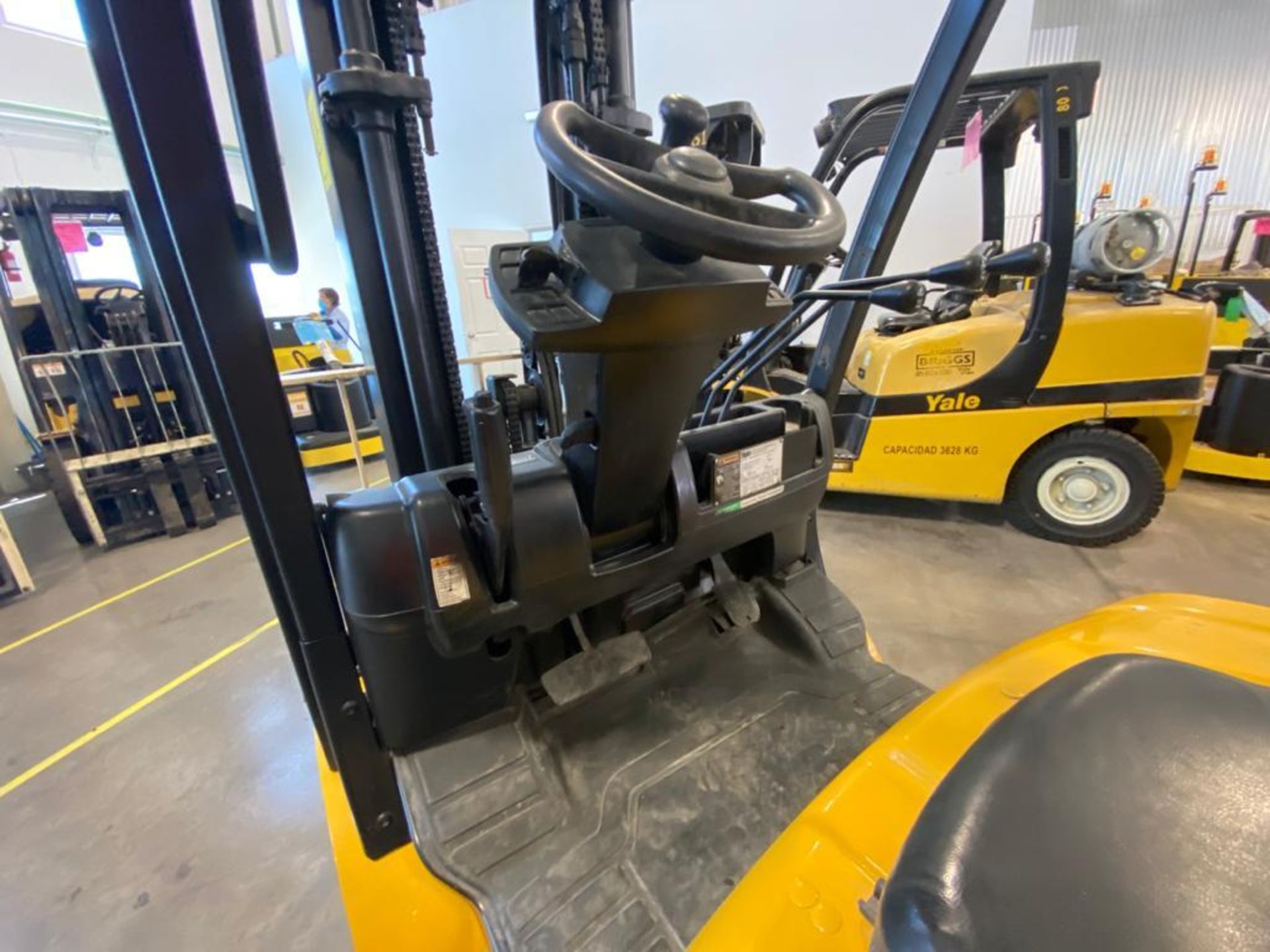 2013 YALE FORKLIFT, MODEL GP050VX, S/N B875V13403L - Image 17 of 23