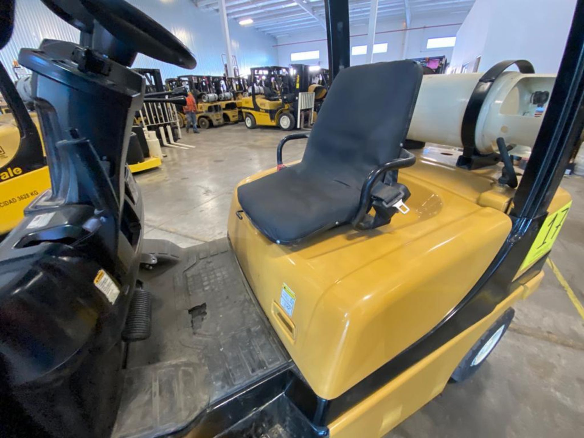 2012 YALE FORKLIFT, MODEL GLP040VXNVRE084, S/N B875V09086K - Image 25 of 27