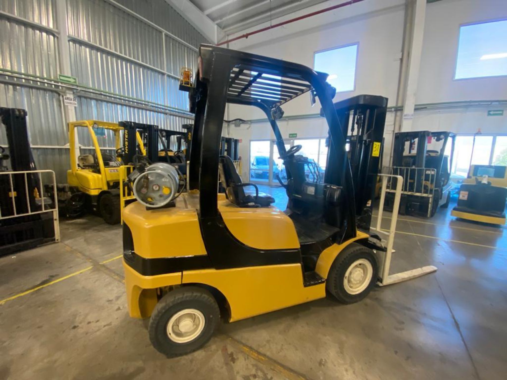 2014 YALE FORKLIFT, MODEL GP050VXNVAE084, S/N C875V02891M - Image 7 of 27