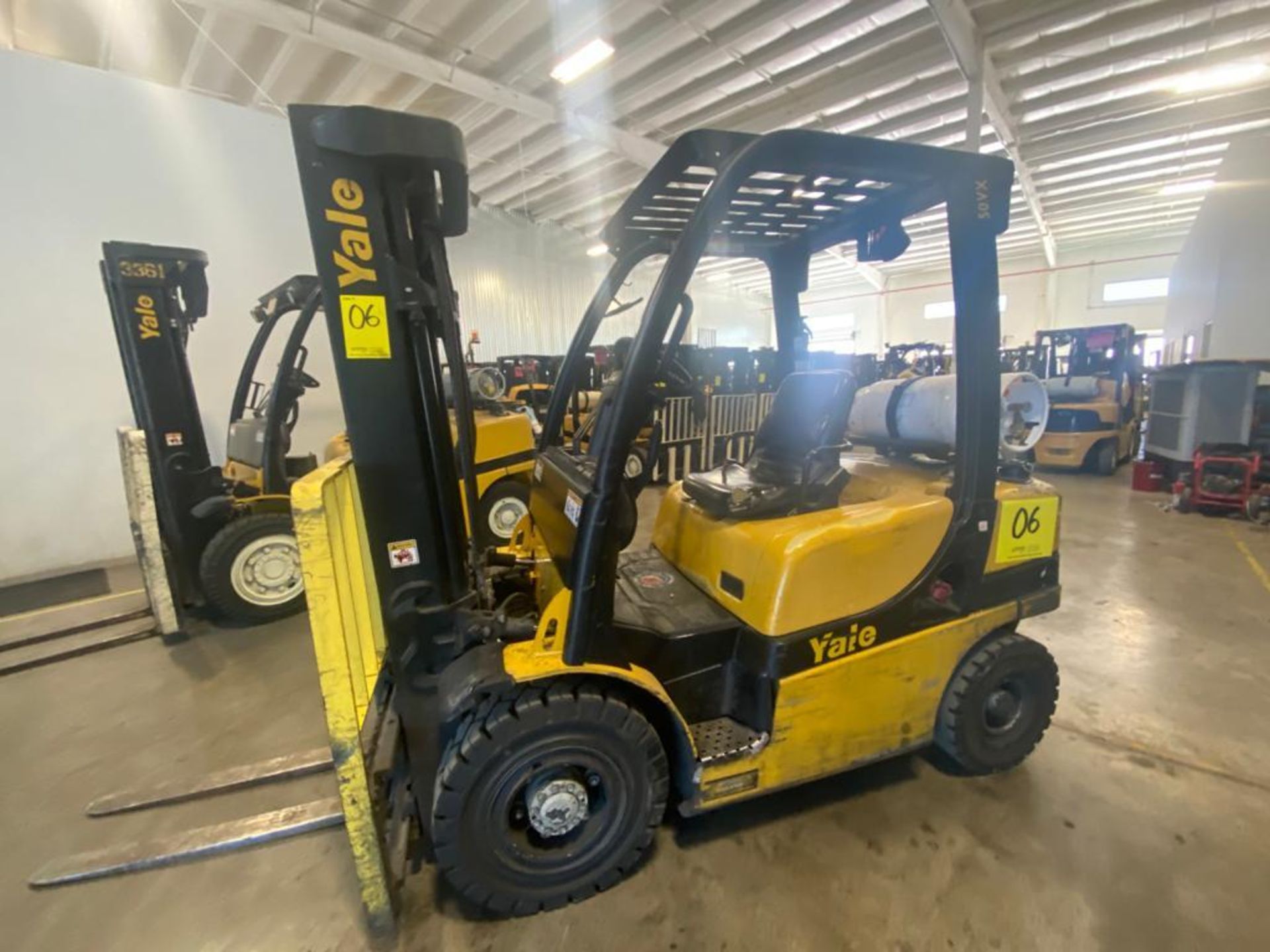 2014 YALE FORKLIFT, MODEL GP050VX, S/N B875V14445M - Image 2 of 33