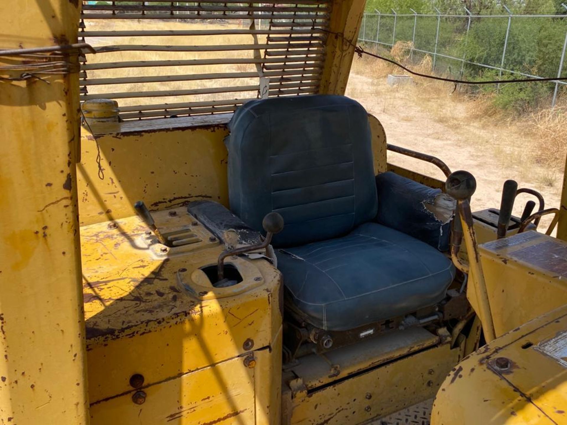 Caterpillar D7G Bulldozer, Serial number 92V5897, Diesel motor , Motor number 3306 - Image 45 of 48