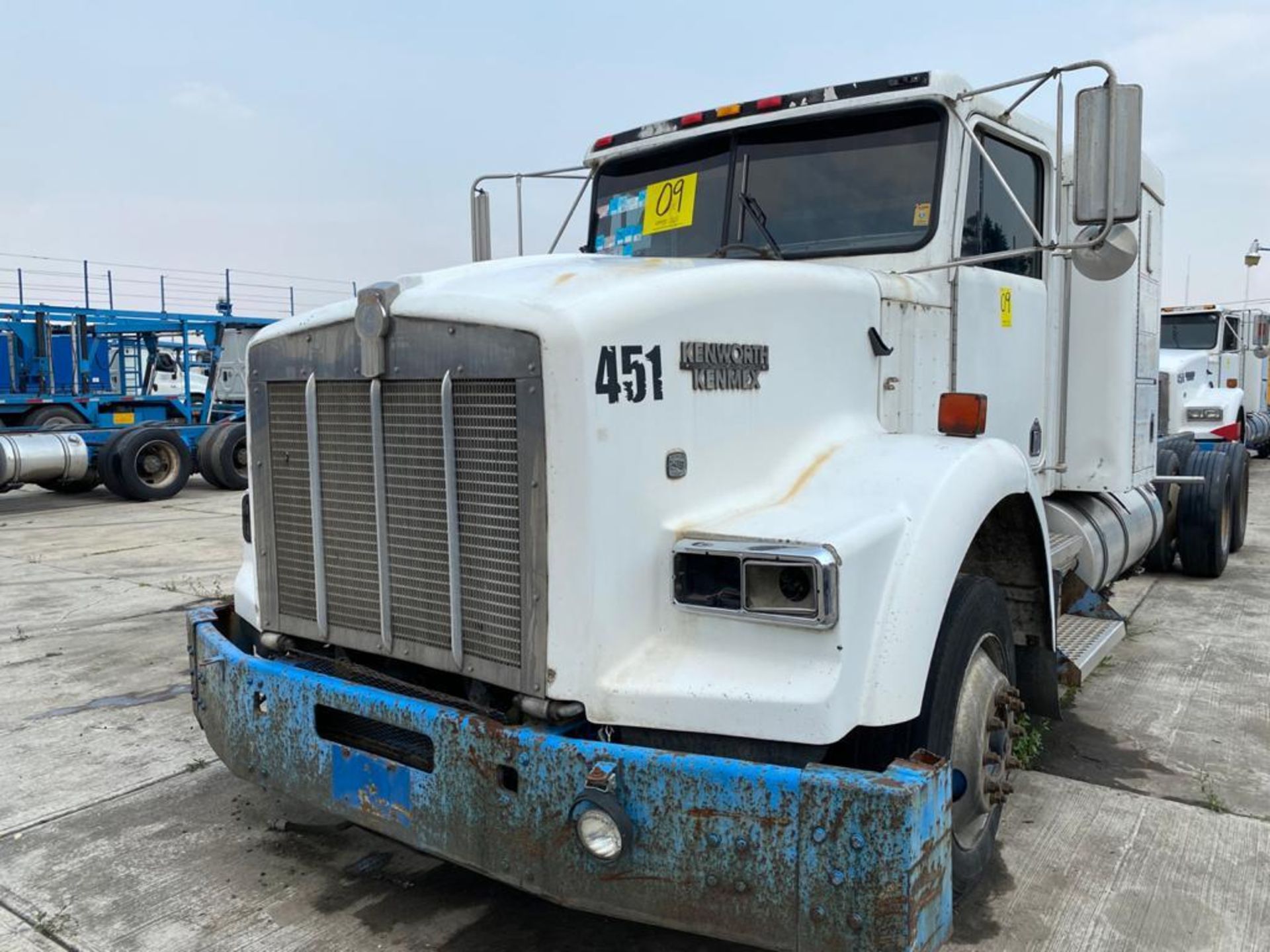 1998 Kenworth Sleeper truck tractor, standard transmission of 18 speeds - Image 5 of 59