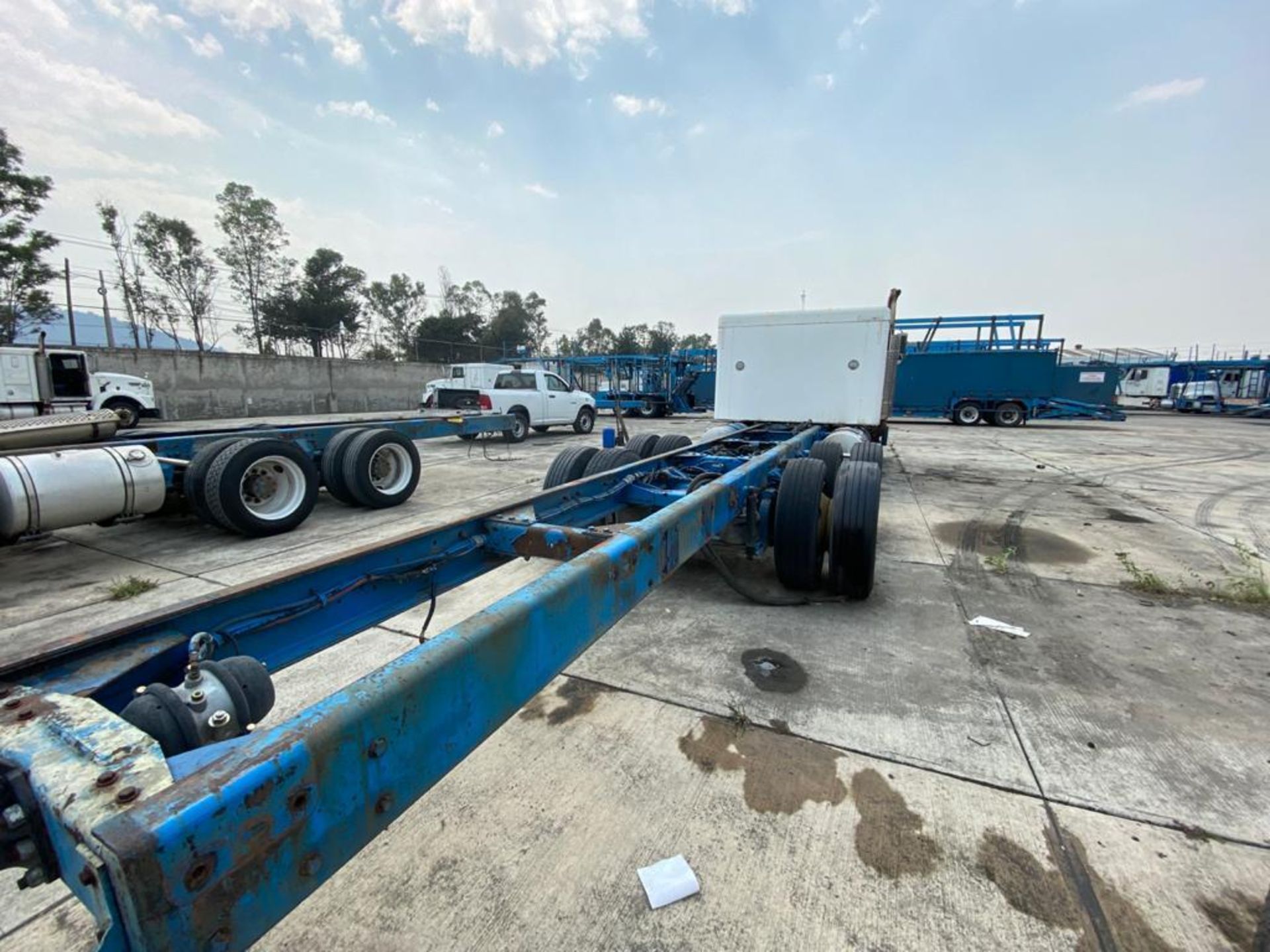 1998 Kenworth Sleeper truck tractor, standard transmission of 18 speeds - Image 20 of 59