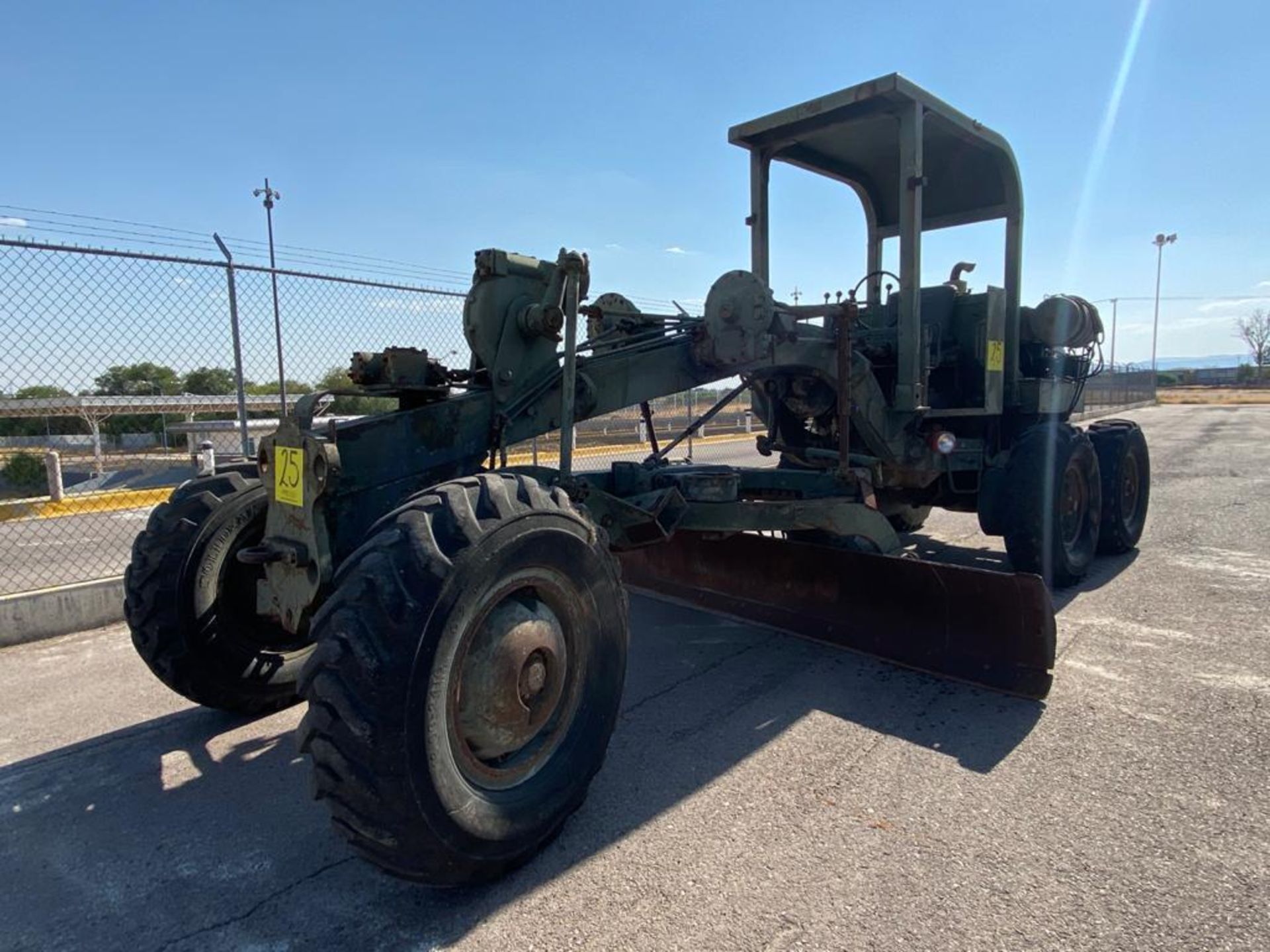 1970 Wabco4 440H Motor Grader, Serial number 440HAGM1398, Motor number 4A156316*RC*4057C - Image 6 of 77