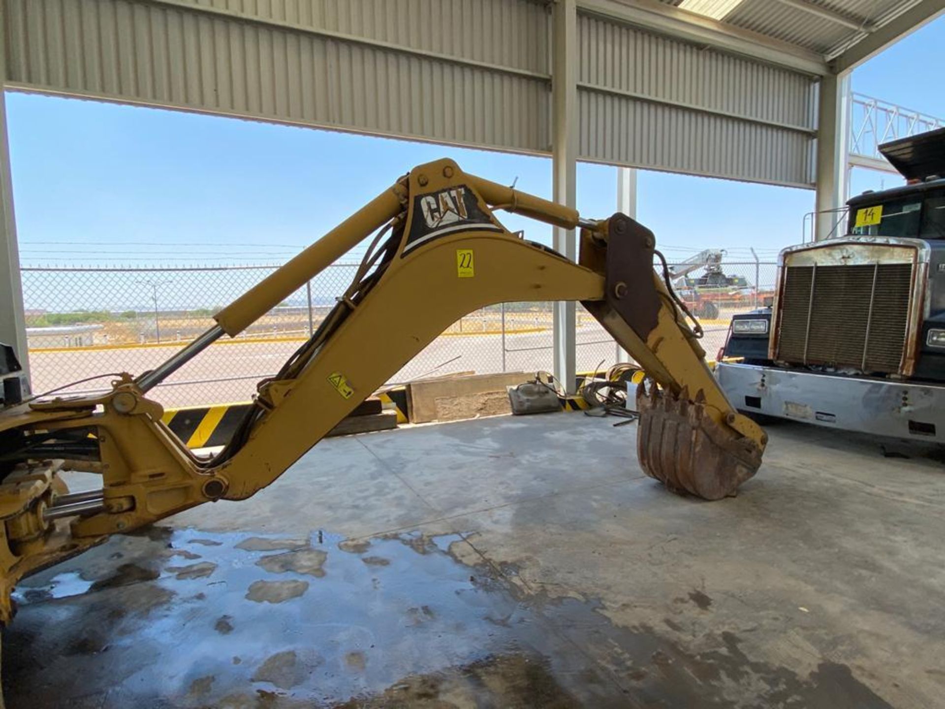 Caterpillar 416D Loader Backhoe, Serial number CAT0416DVBFP16129, Motor number 3054C - Image 25 of 58