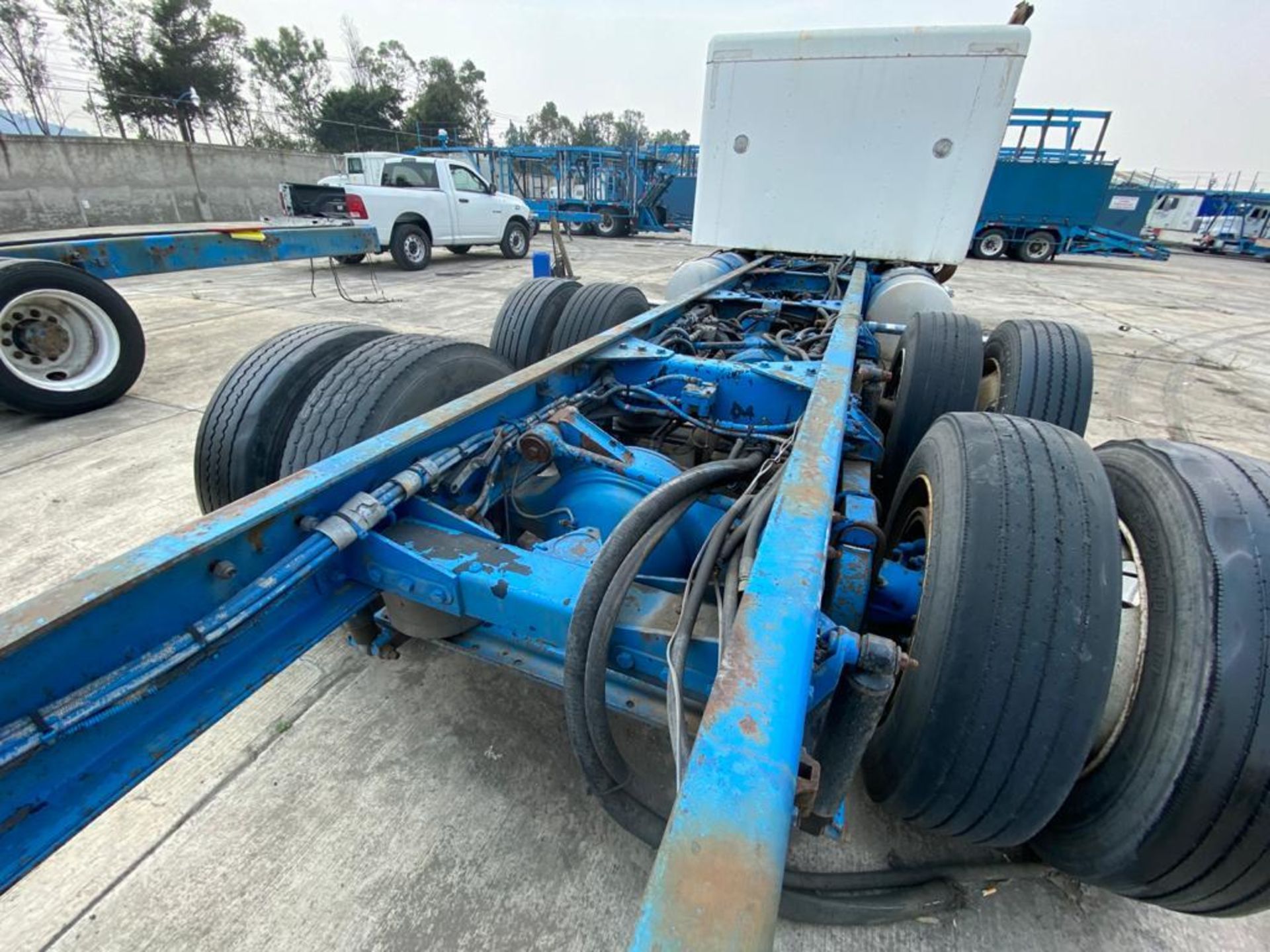 1998 Kenworth Sleeper truck tractor, standard transmission of 18 speeds - Image 21 of 59