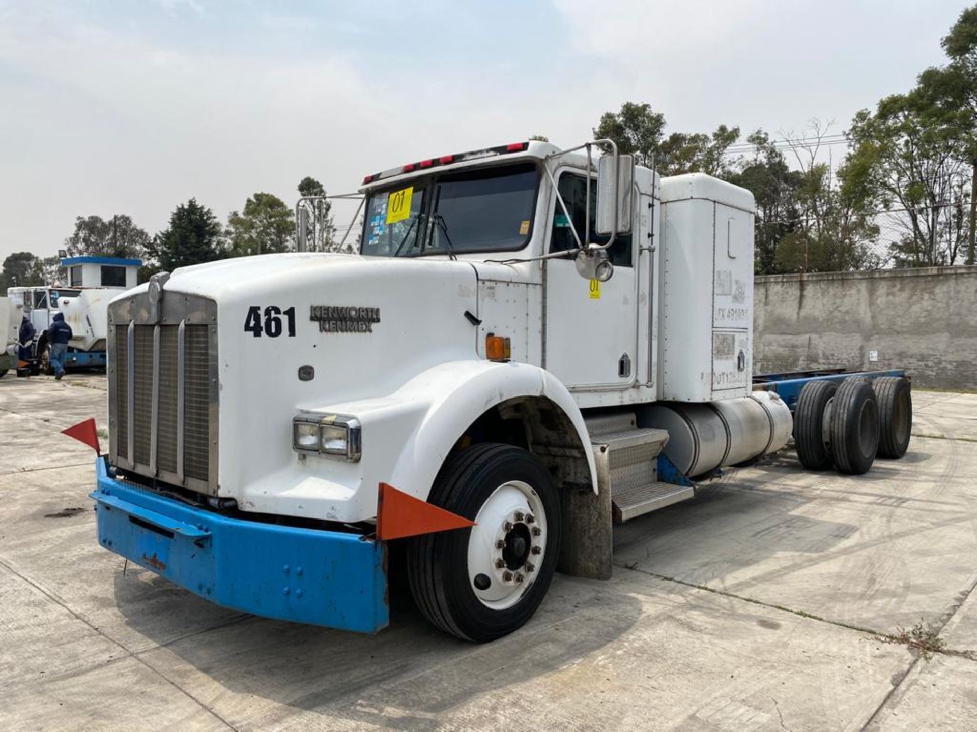 1999 Kenworth Sleeper truck tractor, standard transmission of 18 speeds - Image 6 of 72