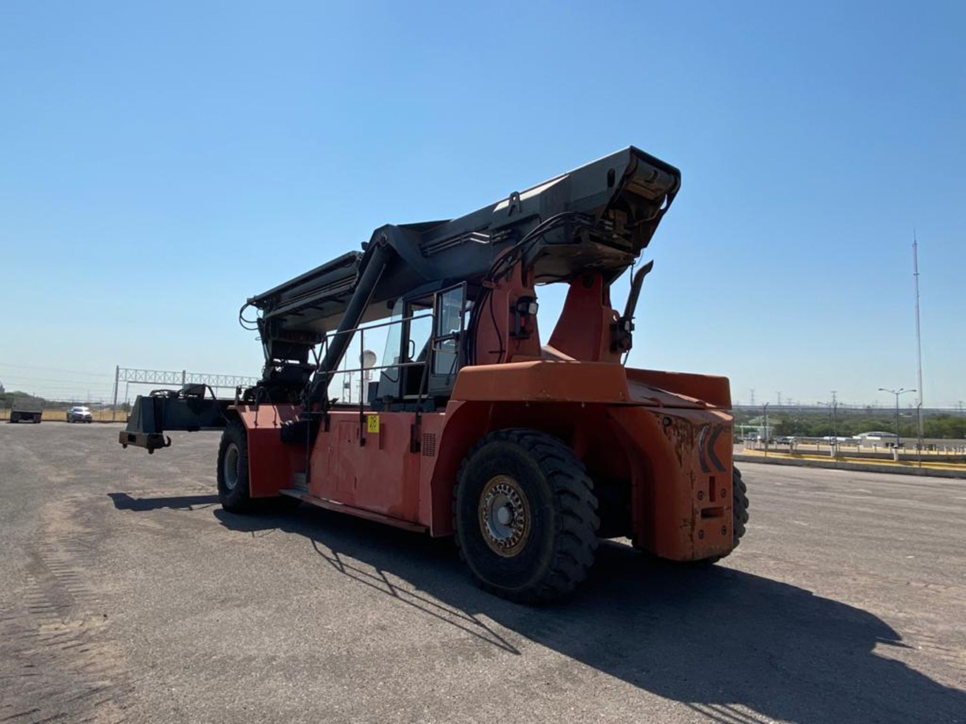 Reach Stacker marca Kalmar, año 2004, modelo DRS4531-55, No de serie T341140079 - Image 13 of 57