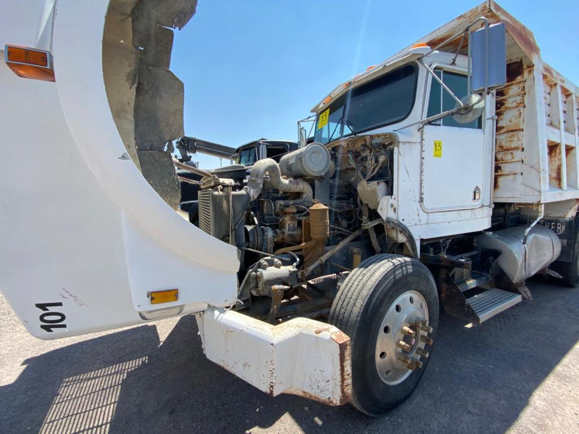 1982 Kenworth Dump Truck, standard transmission of 16 speeds - Image 56 of 59