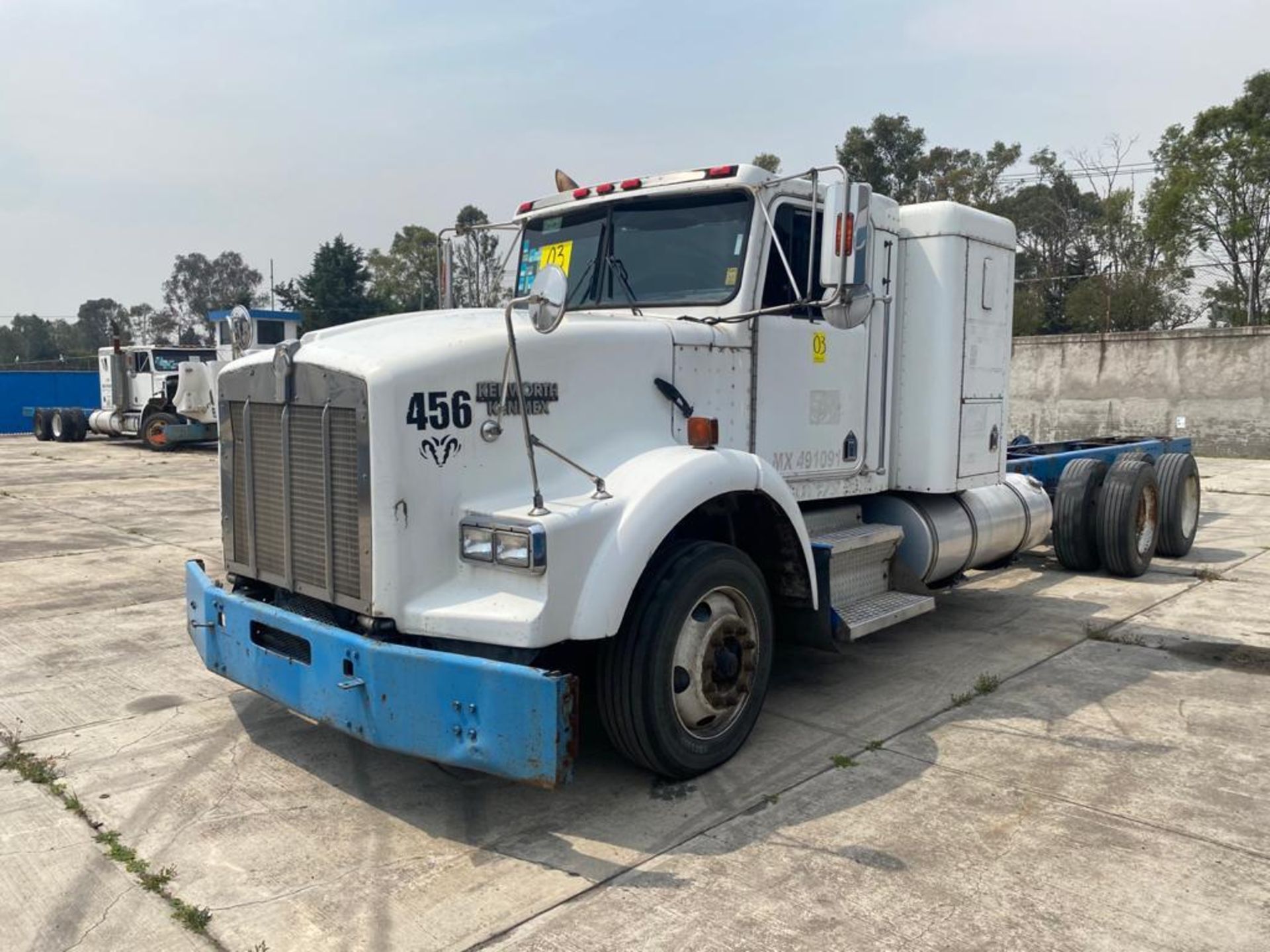 1999 Kenworth Sleeper truck tractor, standard transmission of 18 speeds - Image 6 of 62