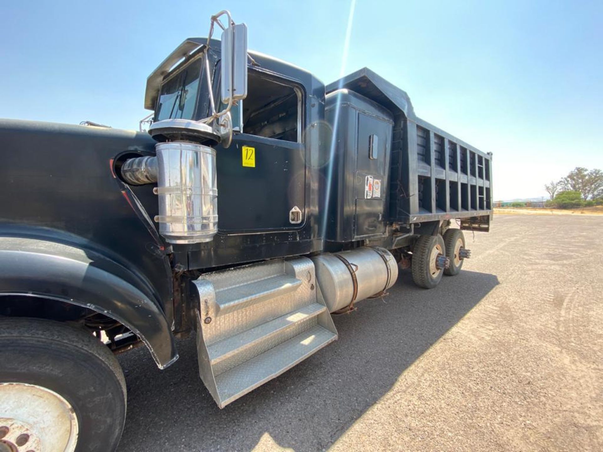 1982 Kenworth Dump Truck, standard transmission of 10 speeds, with Cummins motor - Image 9 of 67