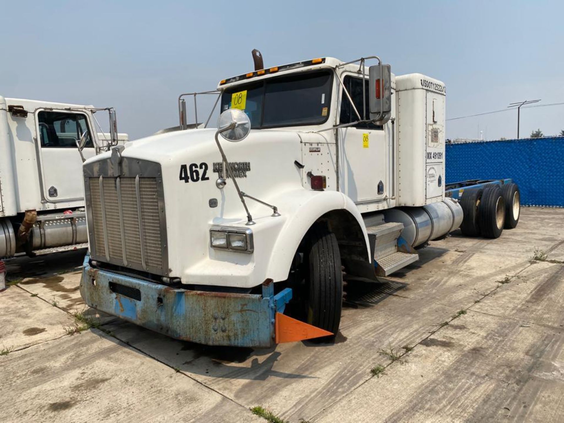 1999 Kenworth Sleeper truck tractor, standard transmission of 18 speeds - Image 29 of 64